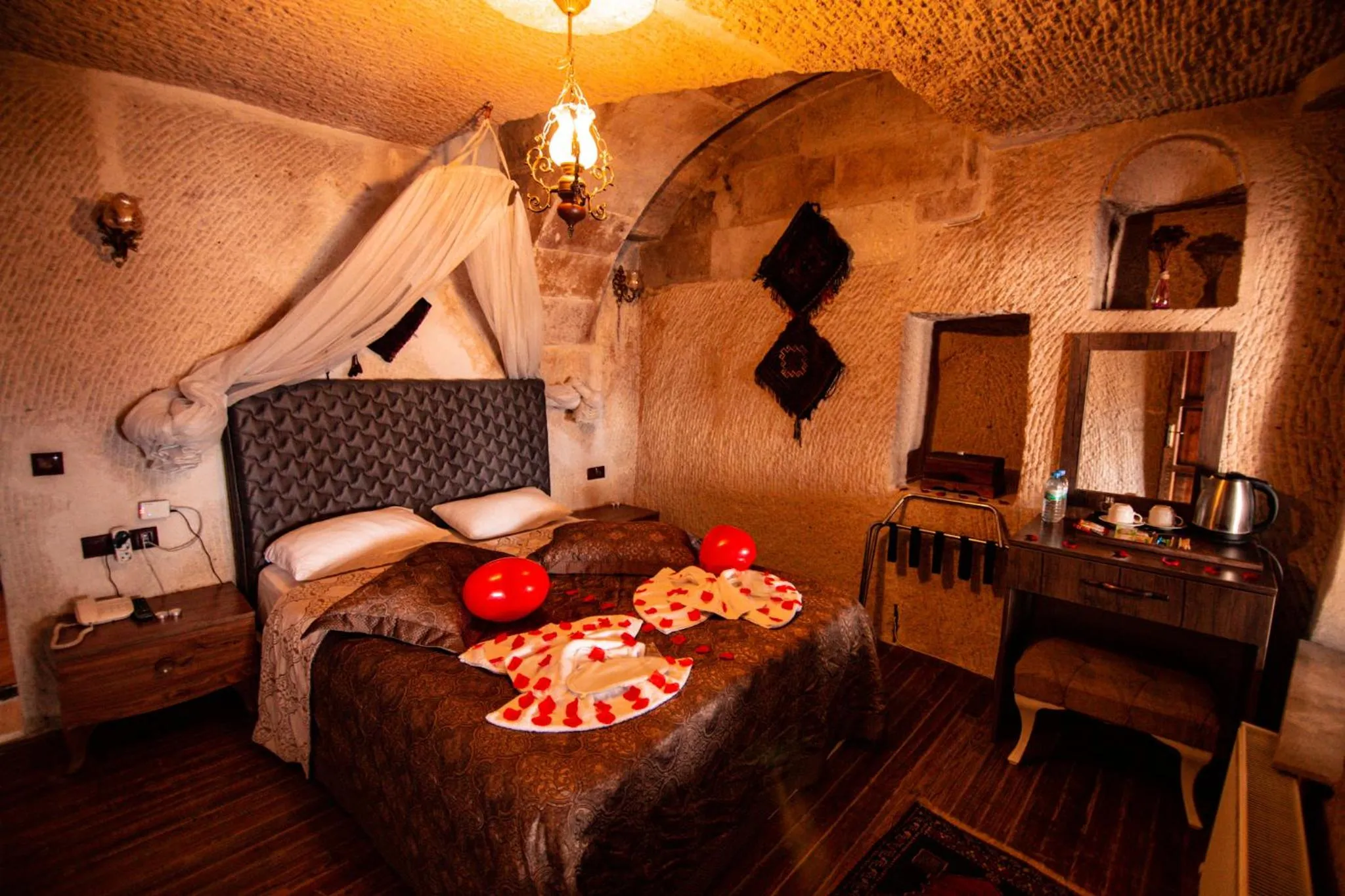 Bed in Katapa Special Cave