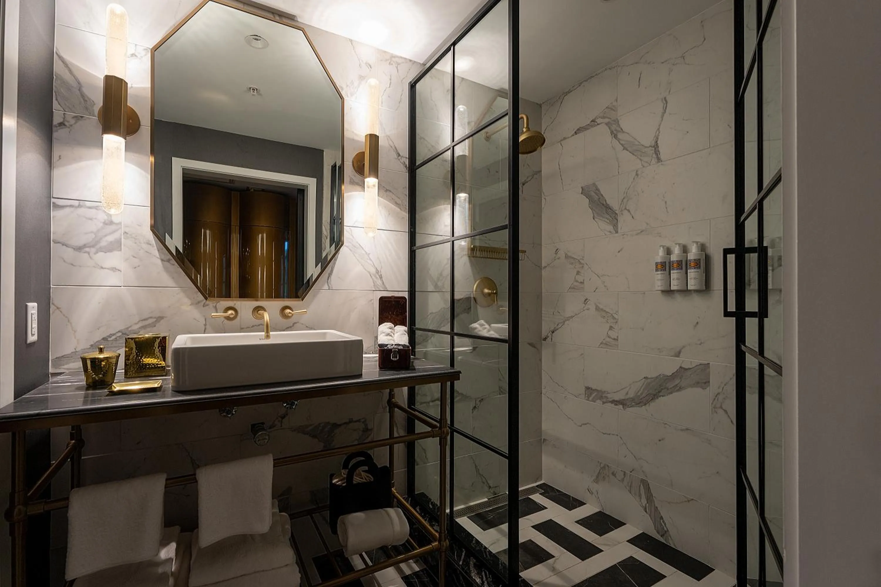 Shower in The Radical Asheville, Tapestry Collection by Hilton