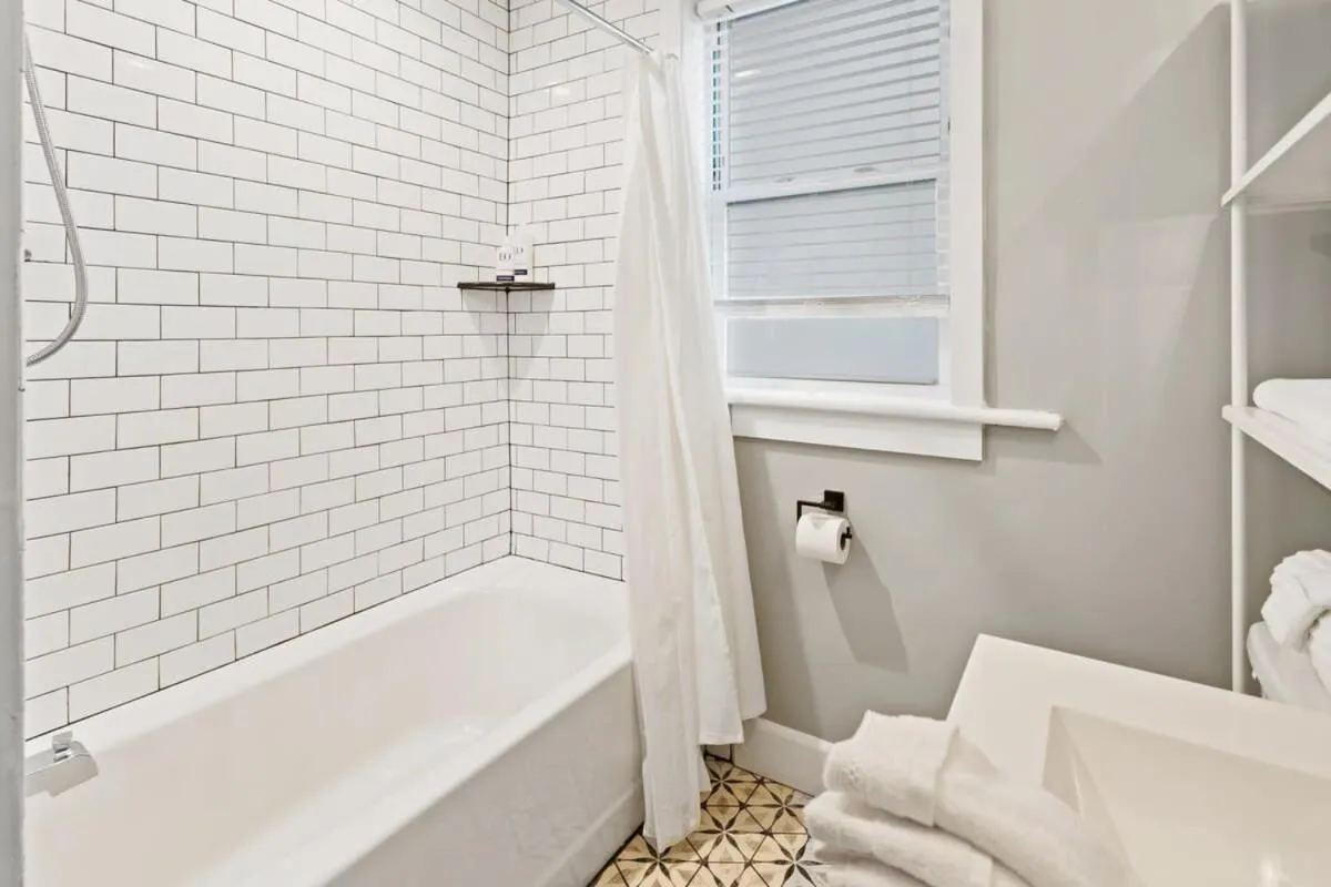 Luxurious 8BR Beach Duplex w Ocean Views