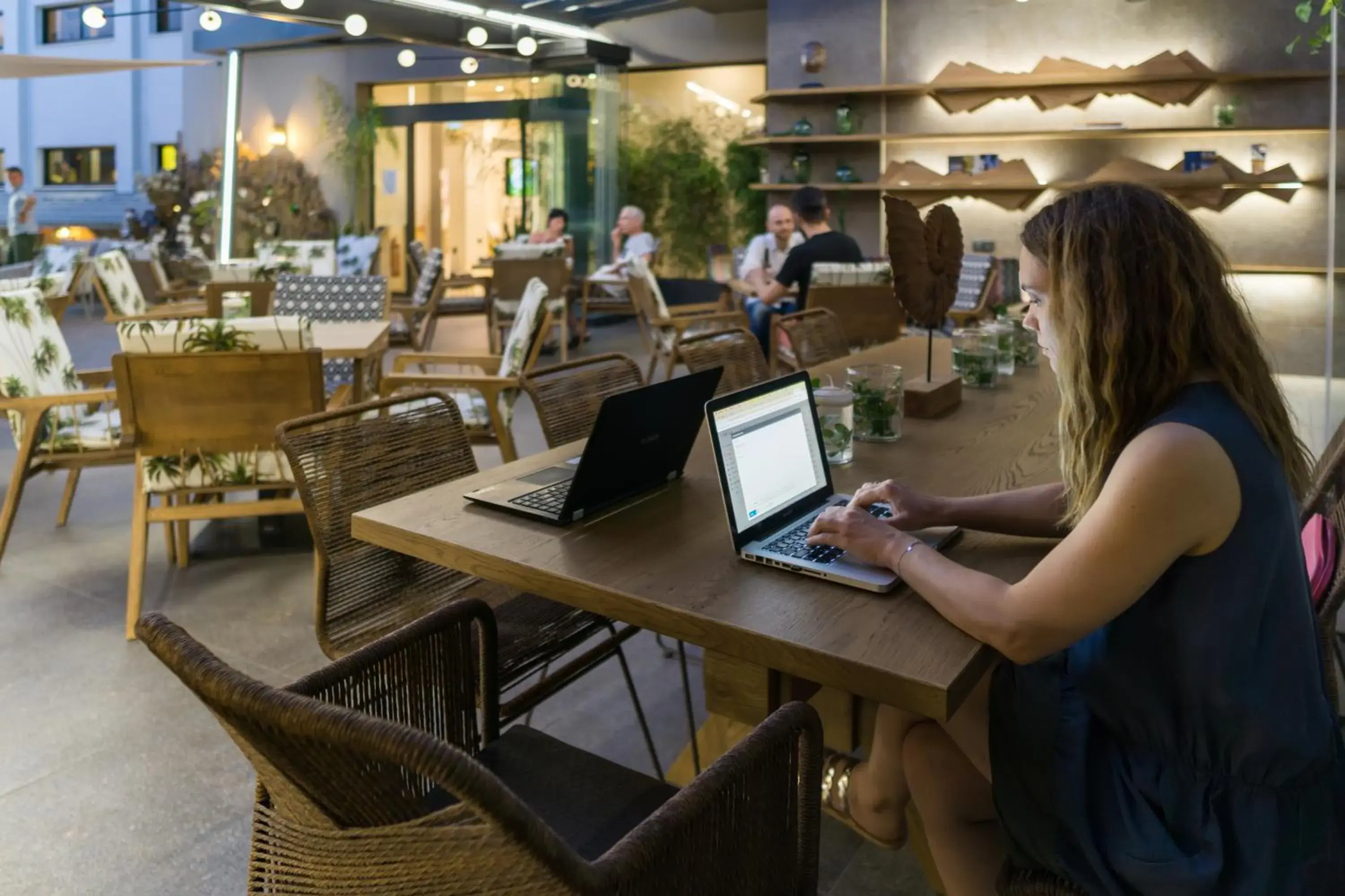 Restaurant/places to eat in Palmyra Beach Hotel Restaurant/places to eat in Palmyra Beach Hotel