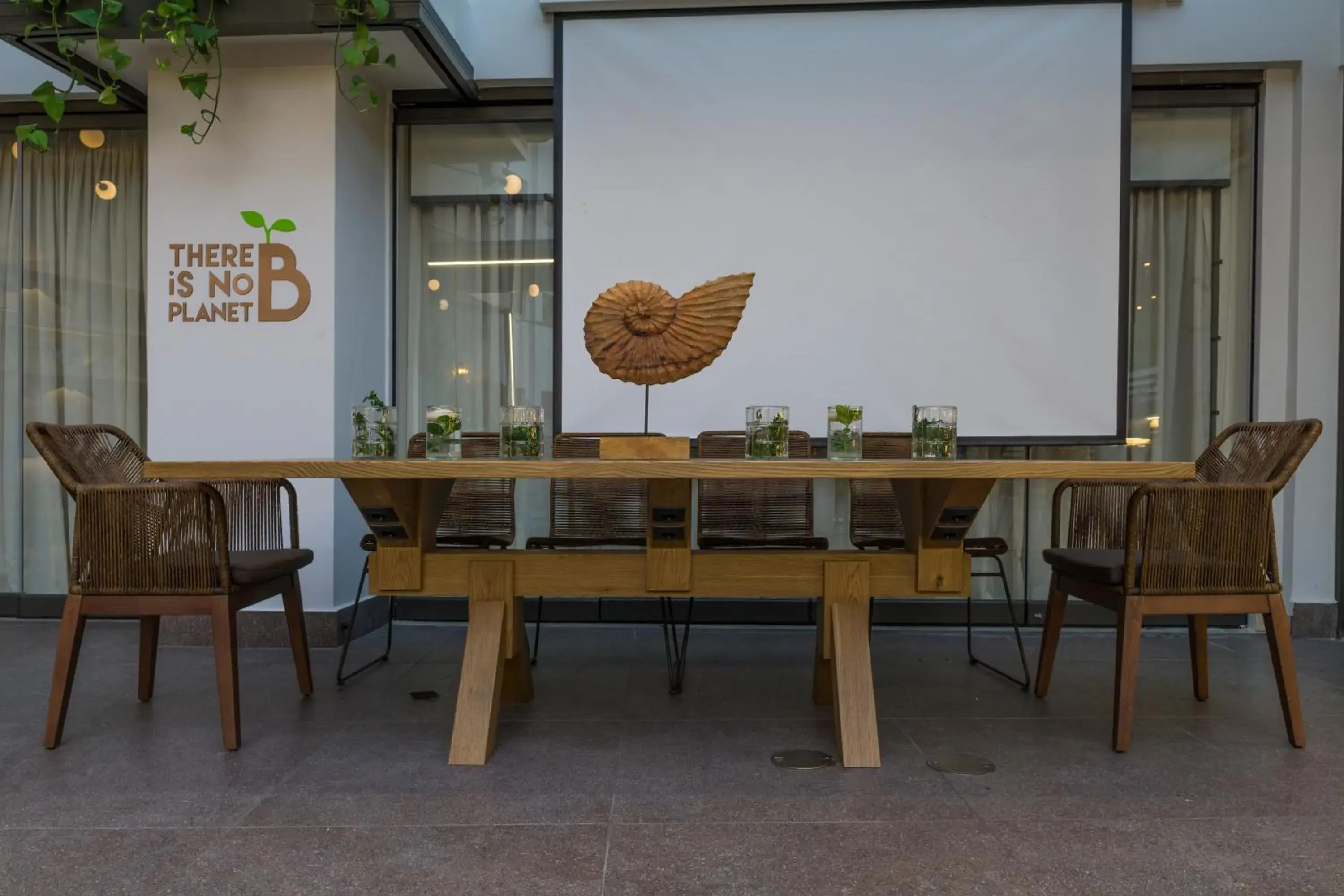 Restaurant/places to eat in Palmyra Beach Hotel Restaurant/places to eat in Palmyra Beach Hotel