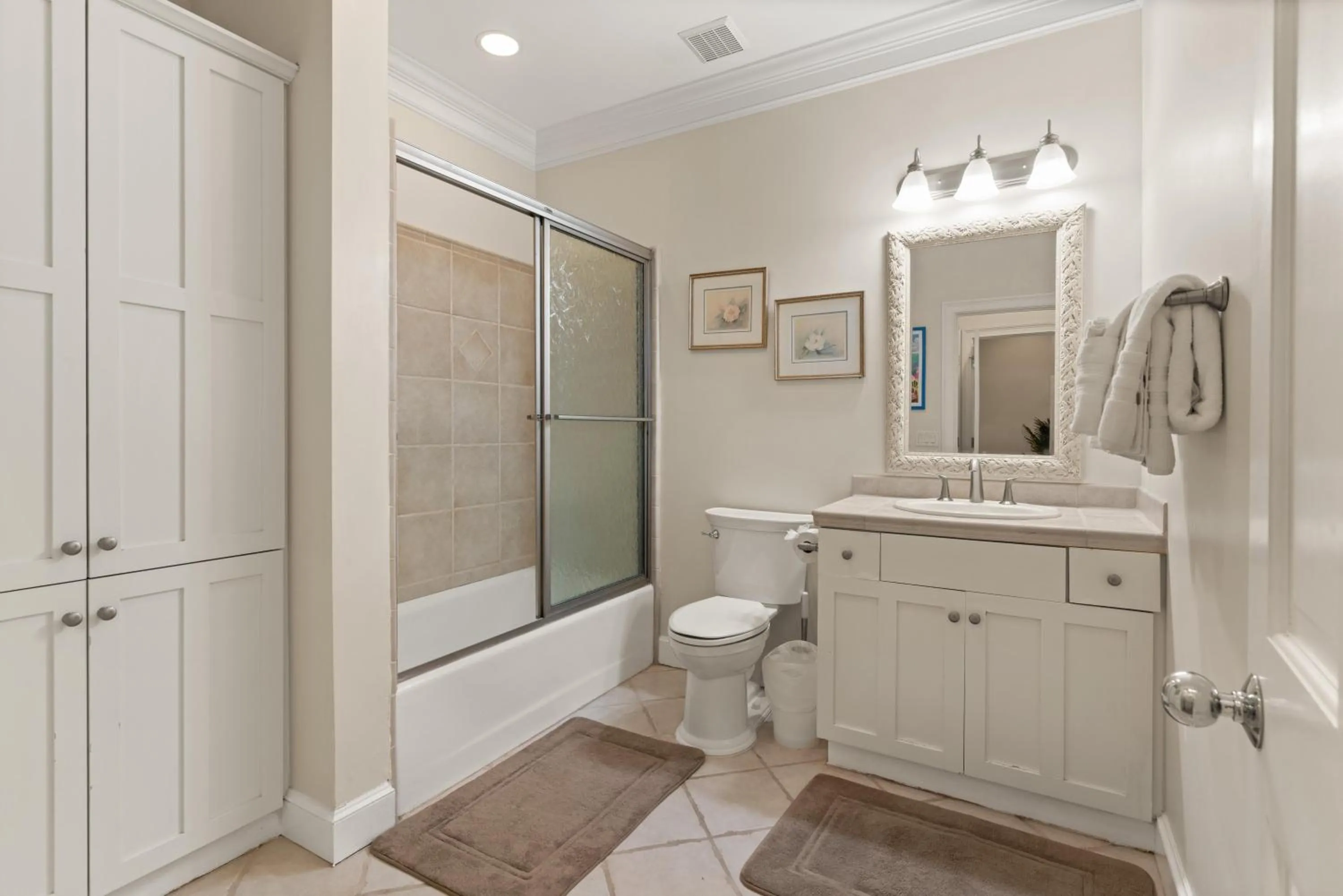 Wolfe Cottage - Ocean View - 2225 Bruce Drive