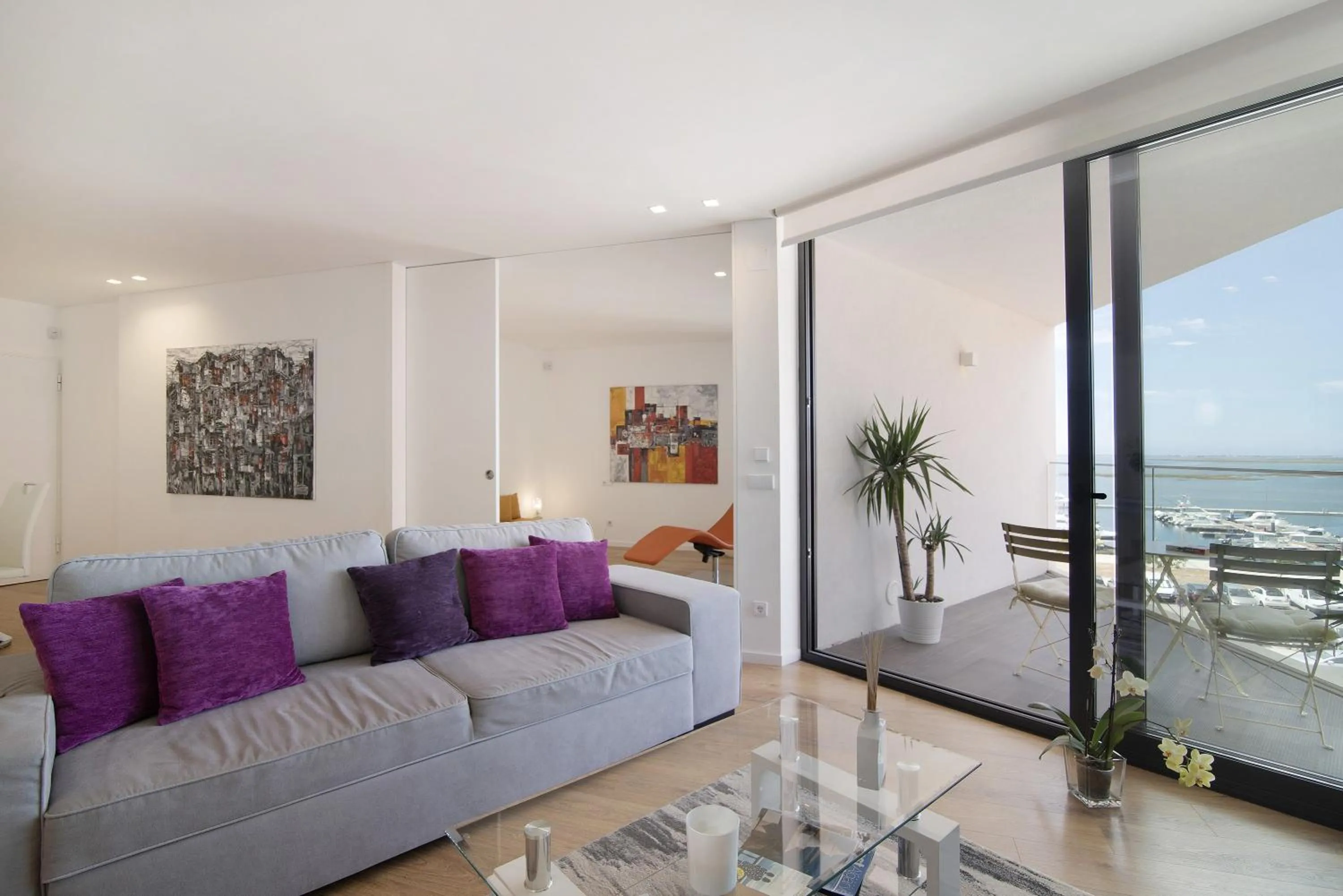 Property building, Bed in Mare Nostrum