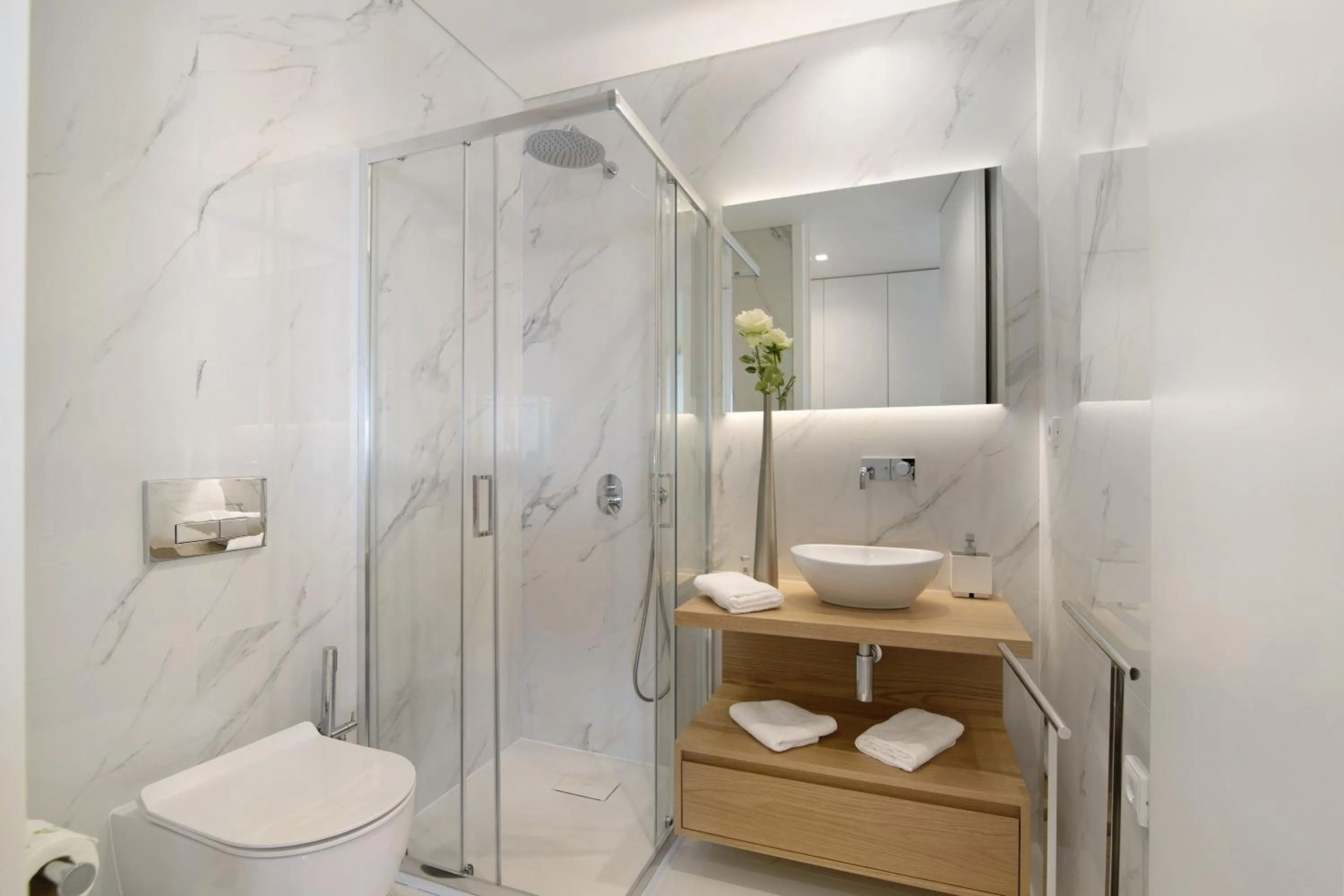 Bathroom in Mare Nostrum