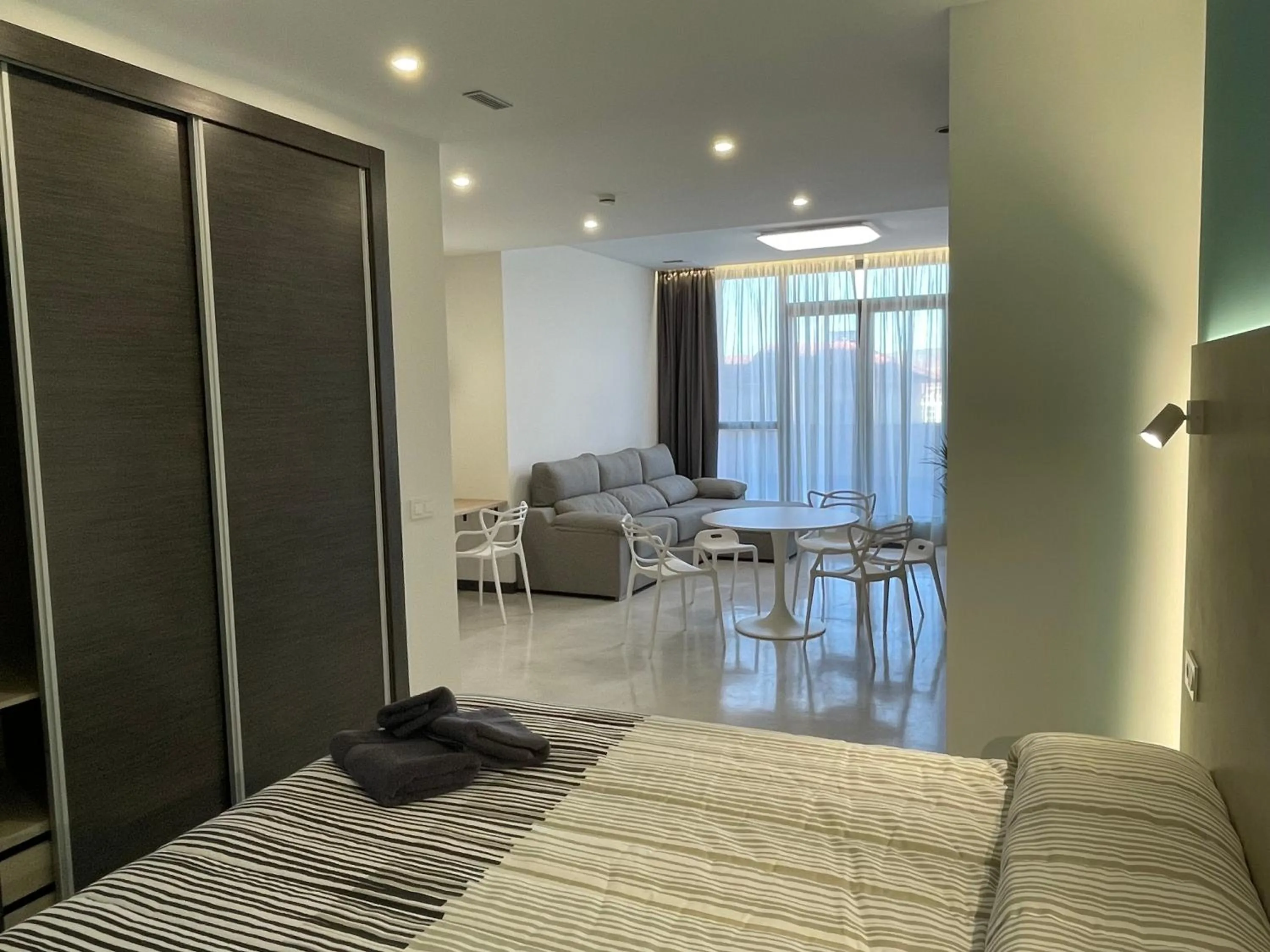 Photo of the whole room in Aljama Burgos