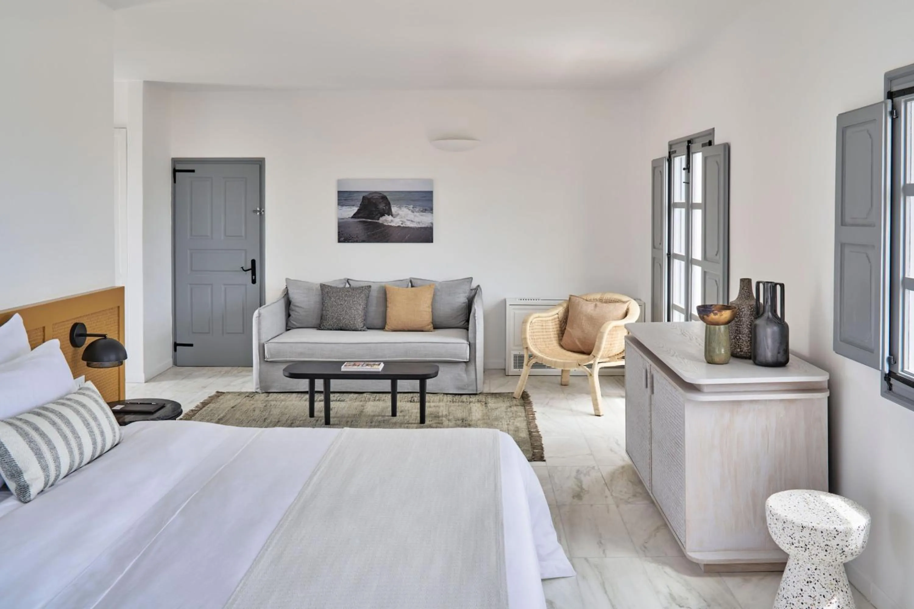 Photo of the whole room, Bed in Vedema, a Luxury Collection Resort, Santorini