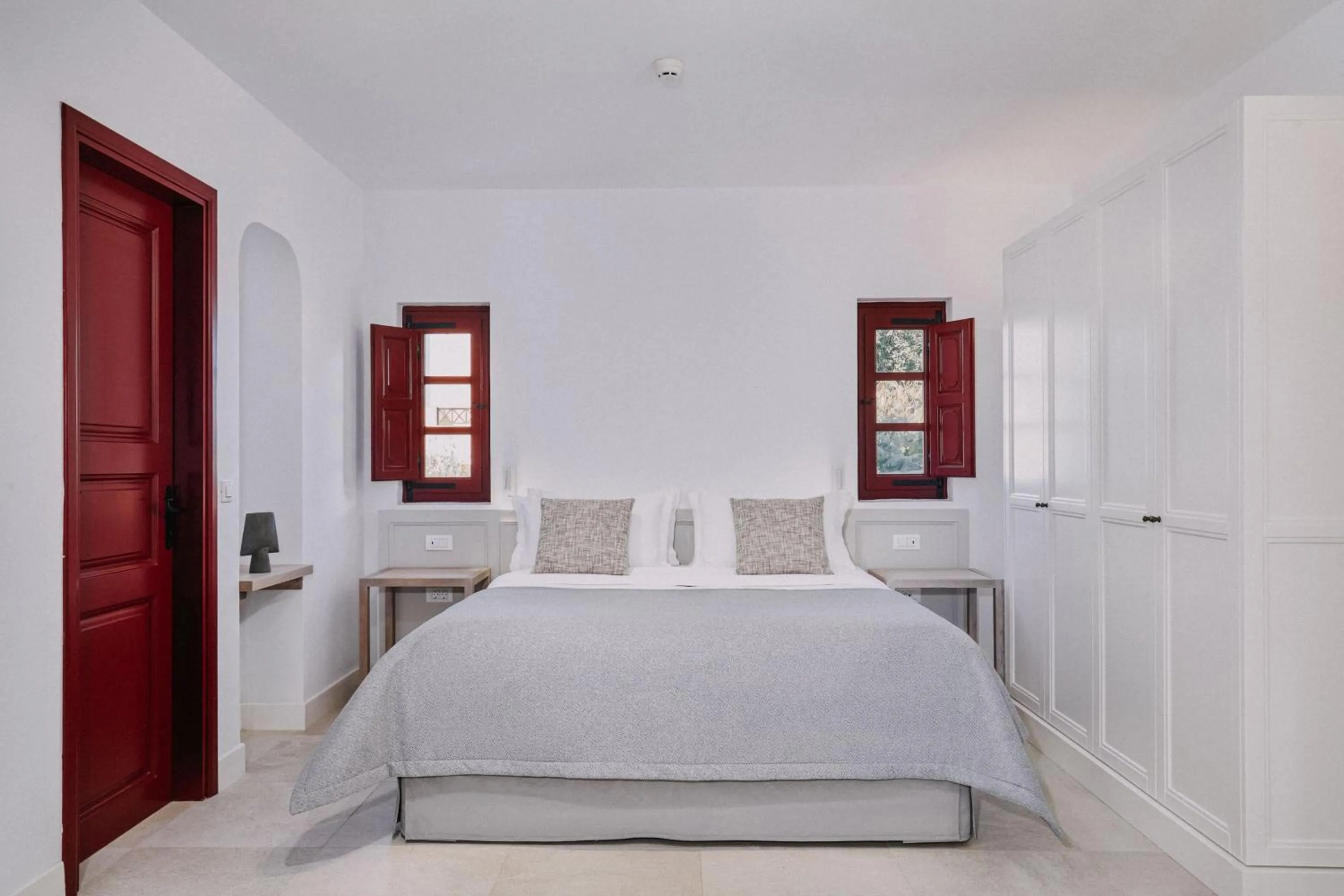 Bedroom, Bed in Vedema, a Luxury Collection Resort, Santorini