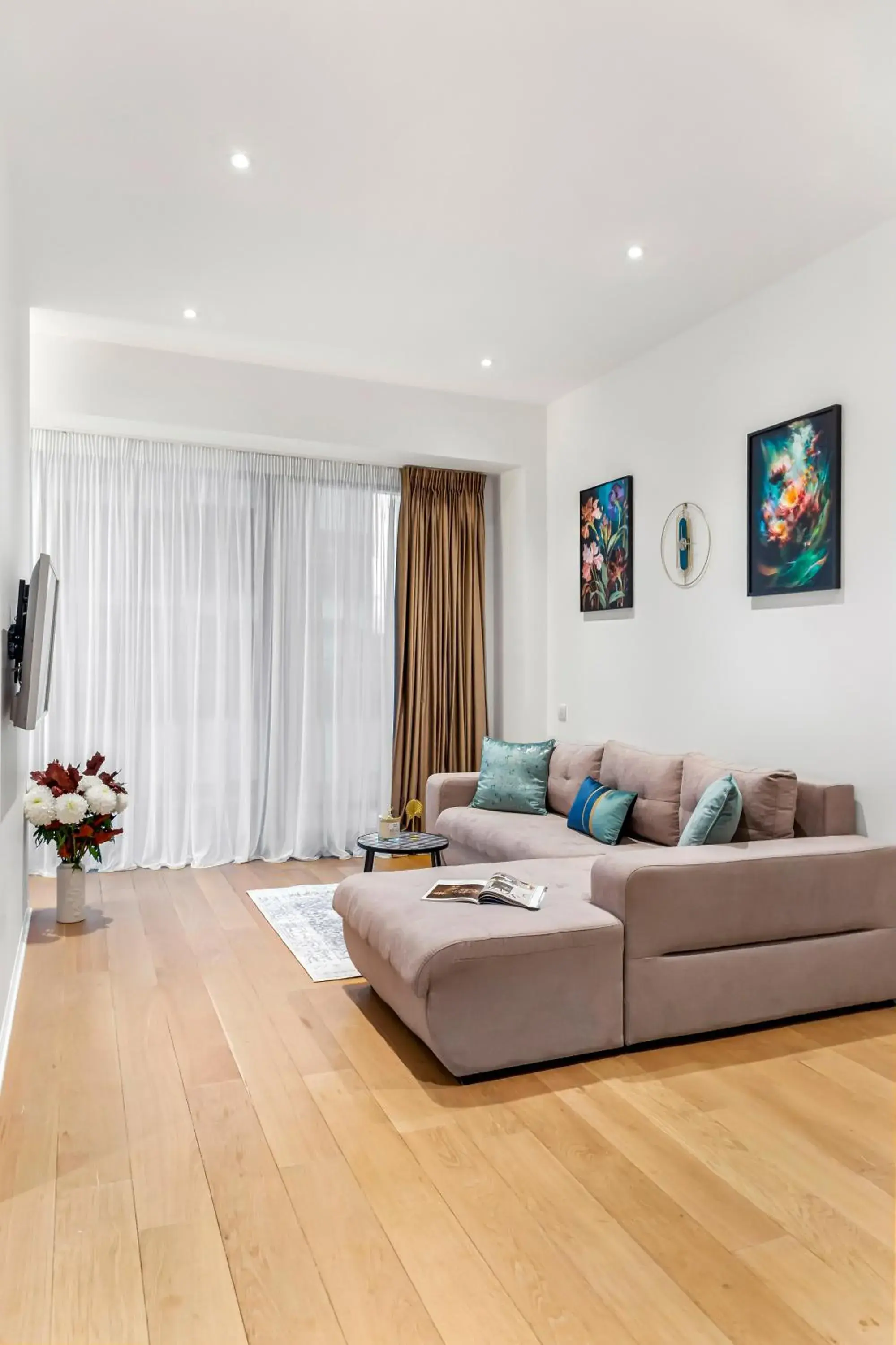 One-Bedroom Apartment in ONE Tower Apartments One-Bedroom Apartment in ONE Tower Apartments