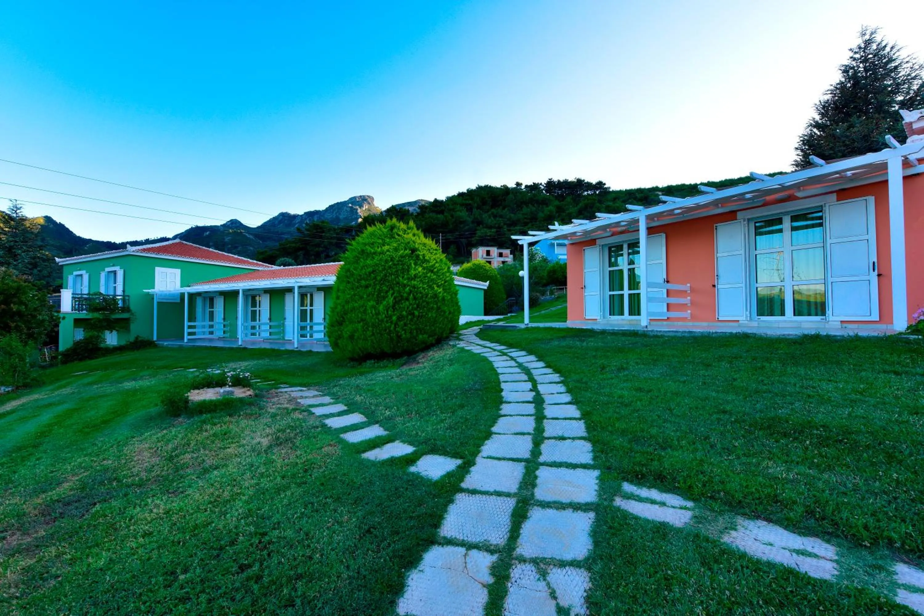 Facade/entrance in Arion Hotel