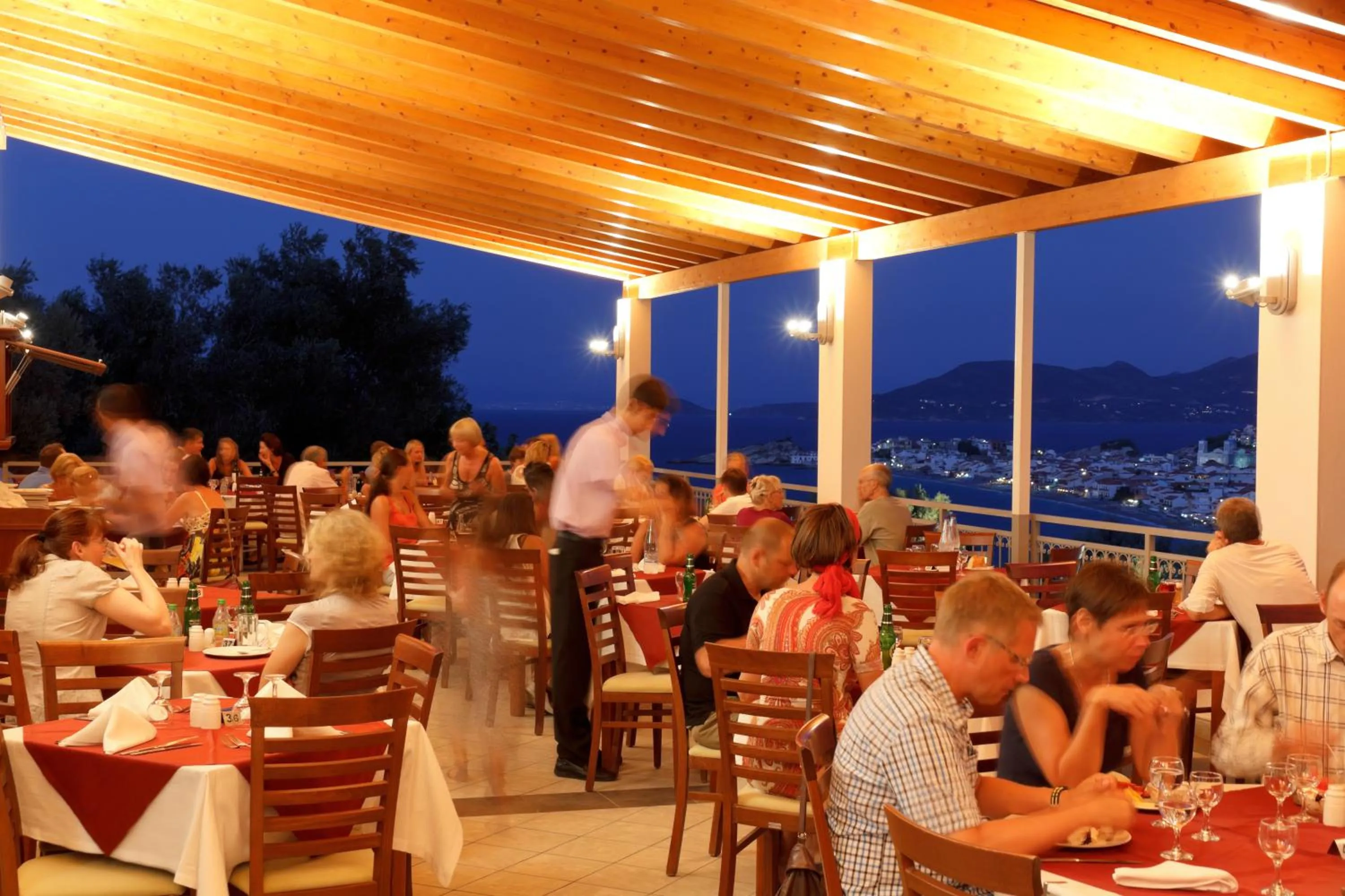 Restaurant/places to eat in Arion Hotel