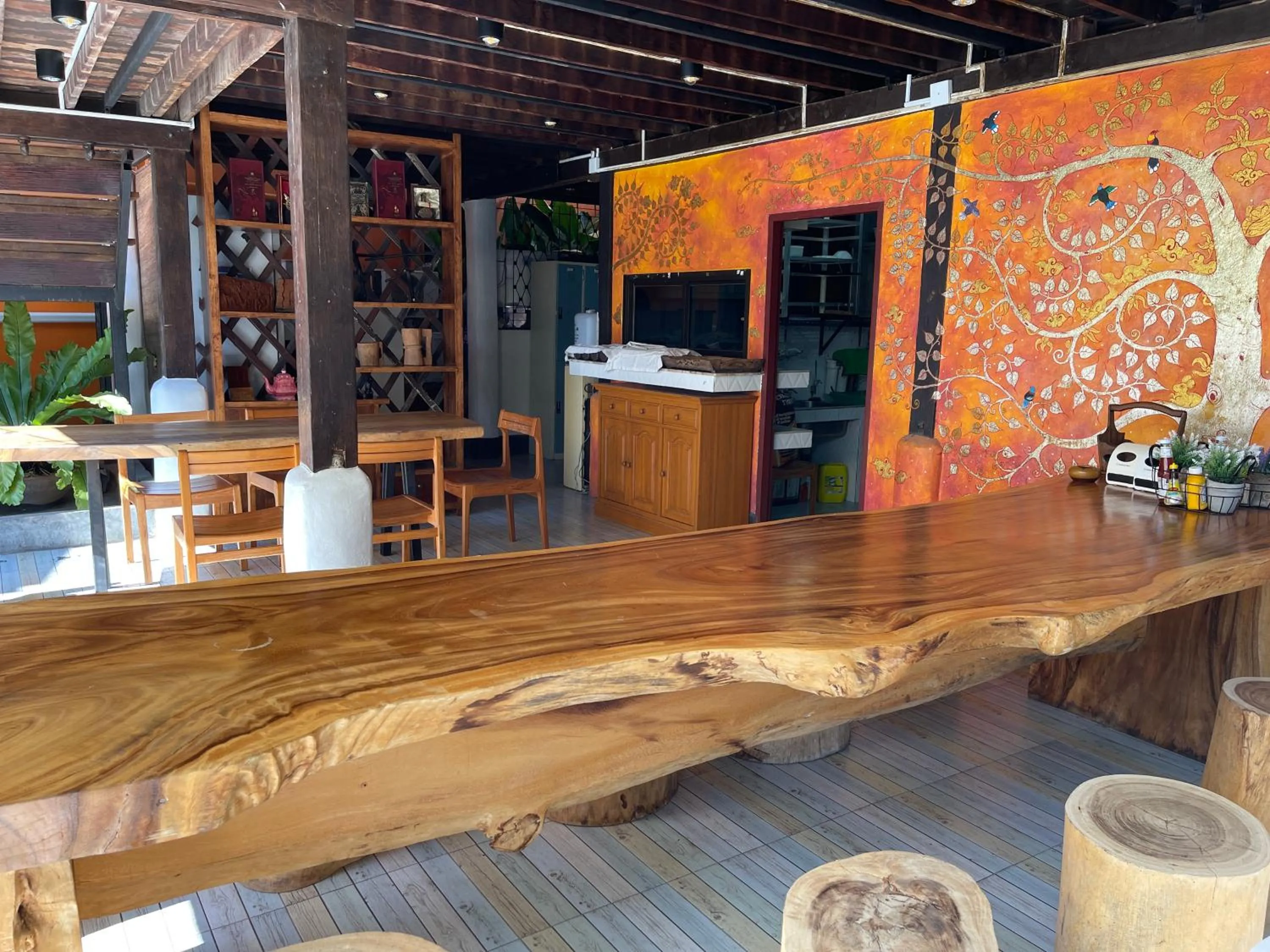 Restaurant/places to eat in Mesa Garden Villa