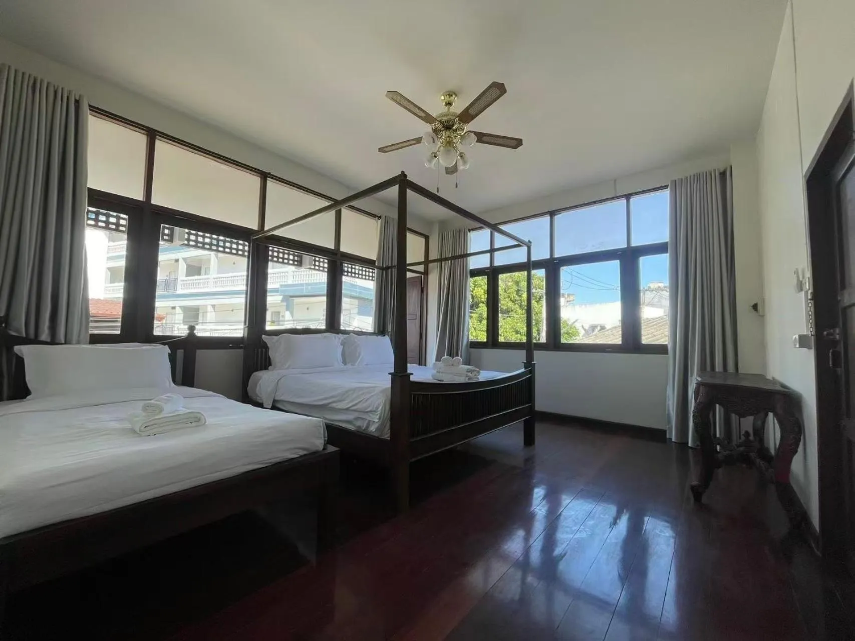 Photo of the whole room, Bed in Mesa Garden Villa