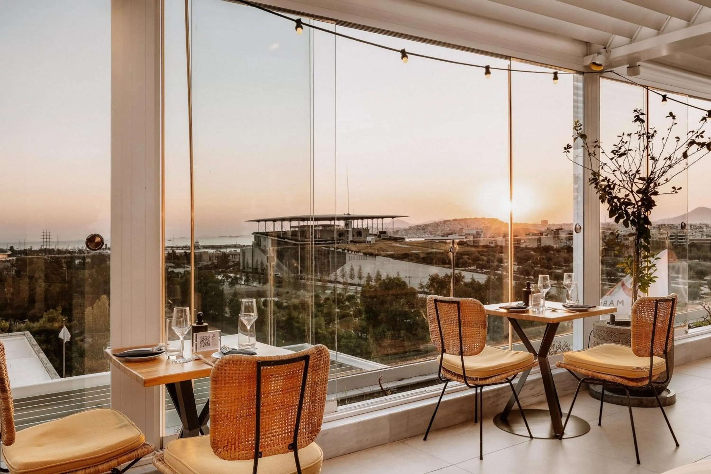 Restaurant/places to eat in Athens Marriott Hotel