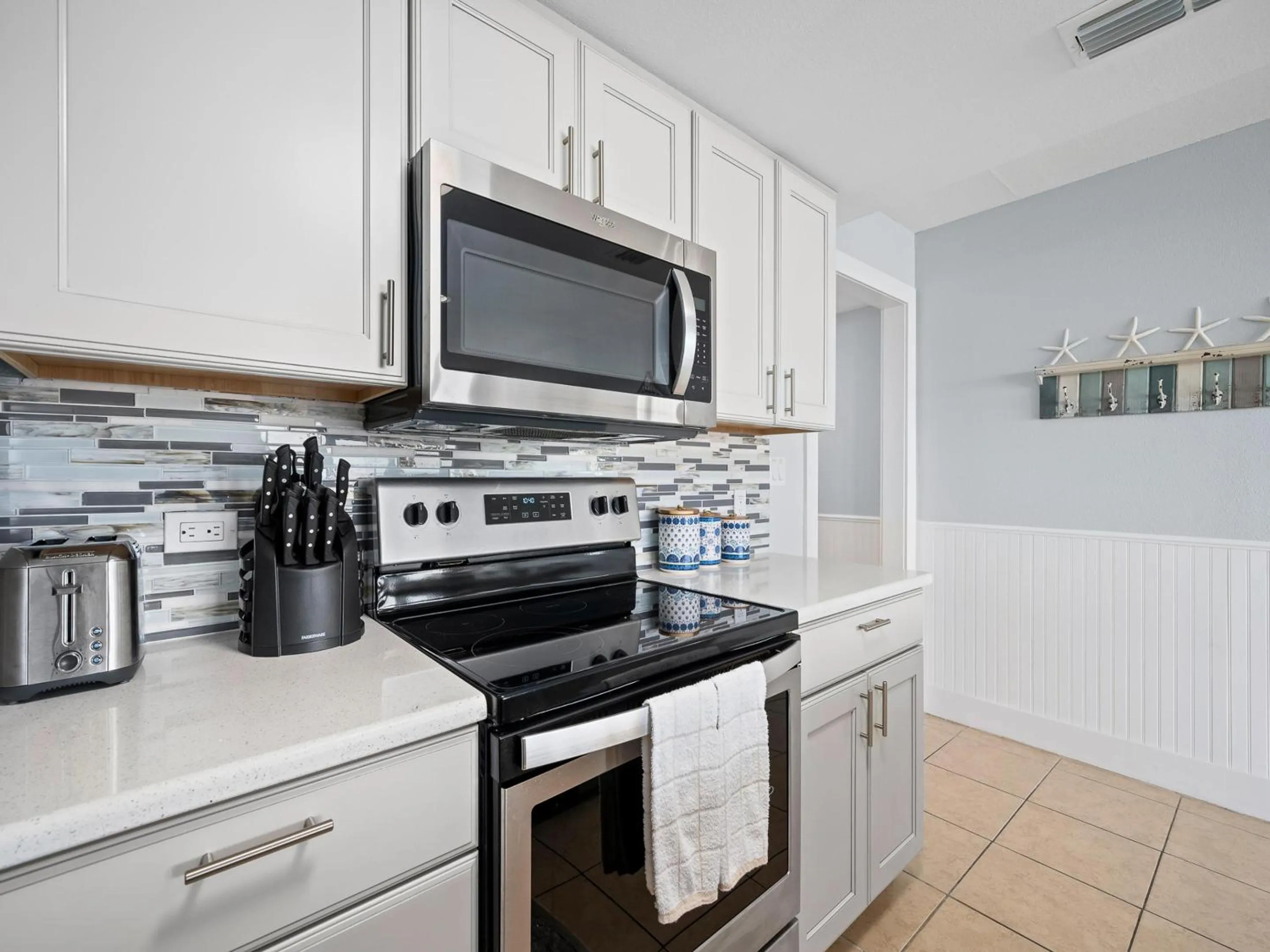 Property building in LR 309 - Ms, Annies Oasis