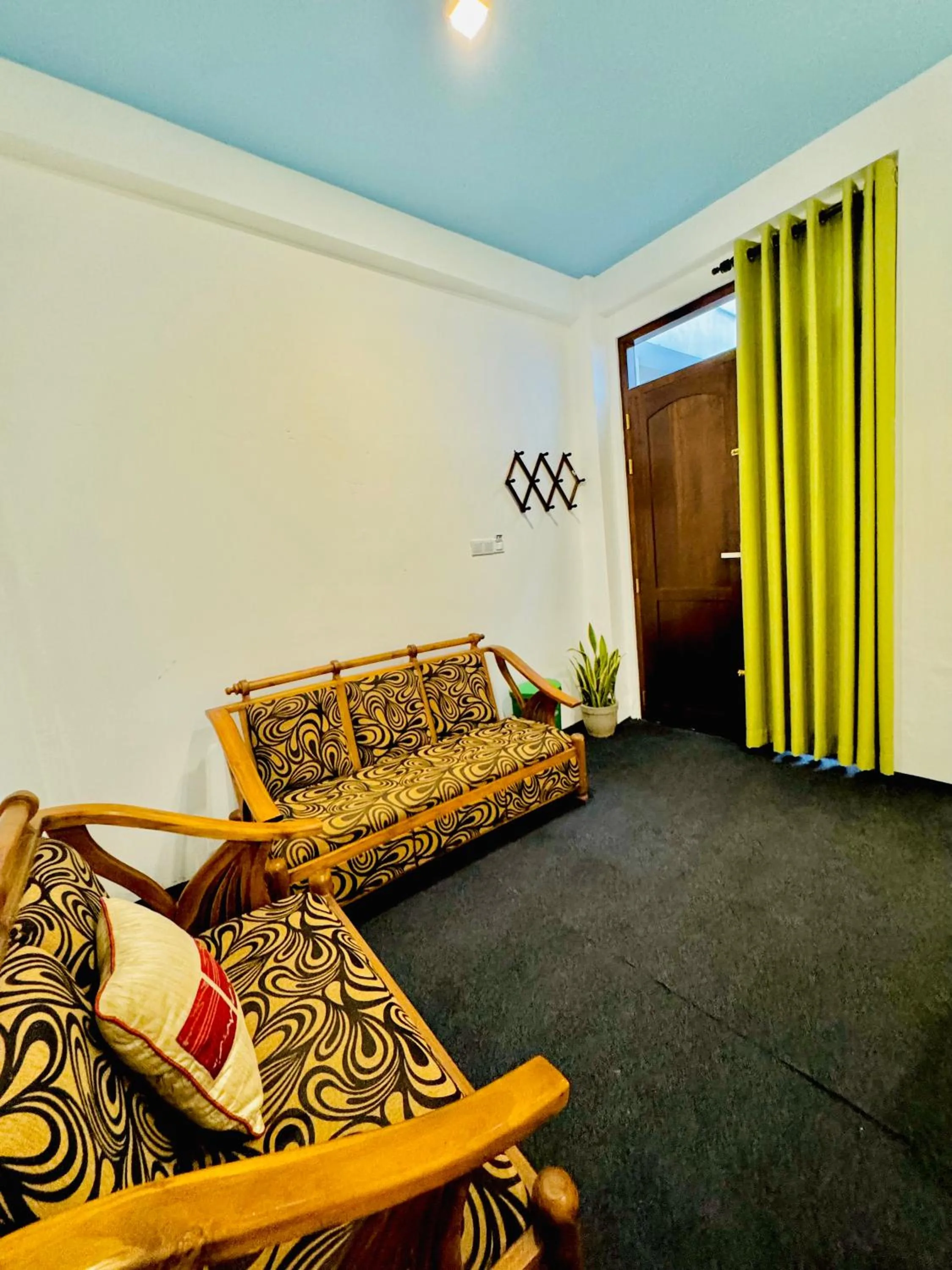 Living room in Sea Breeze Guest House Negombo