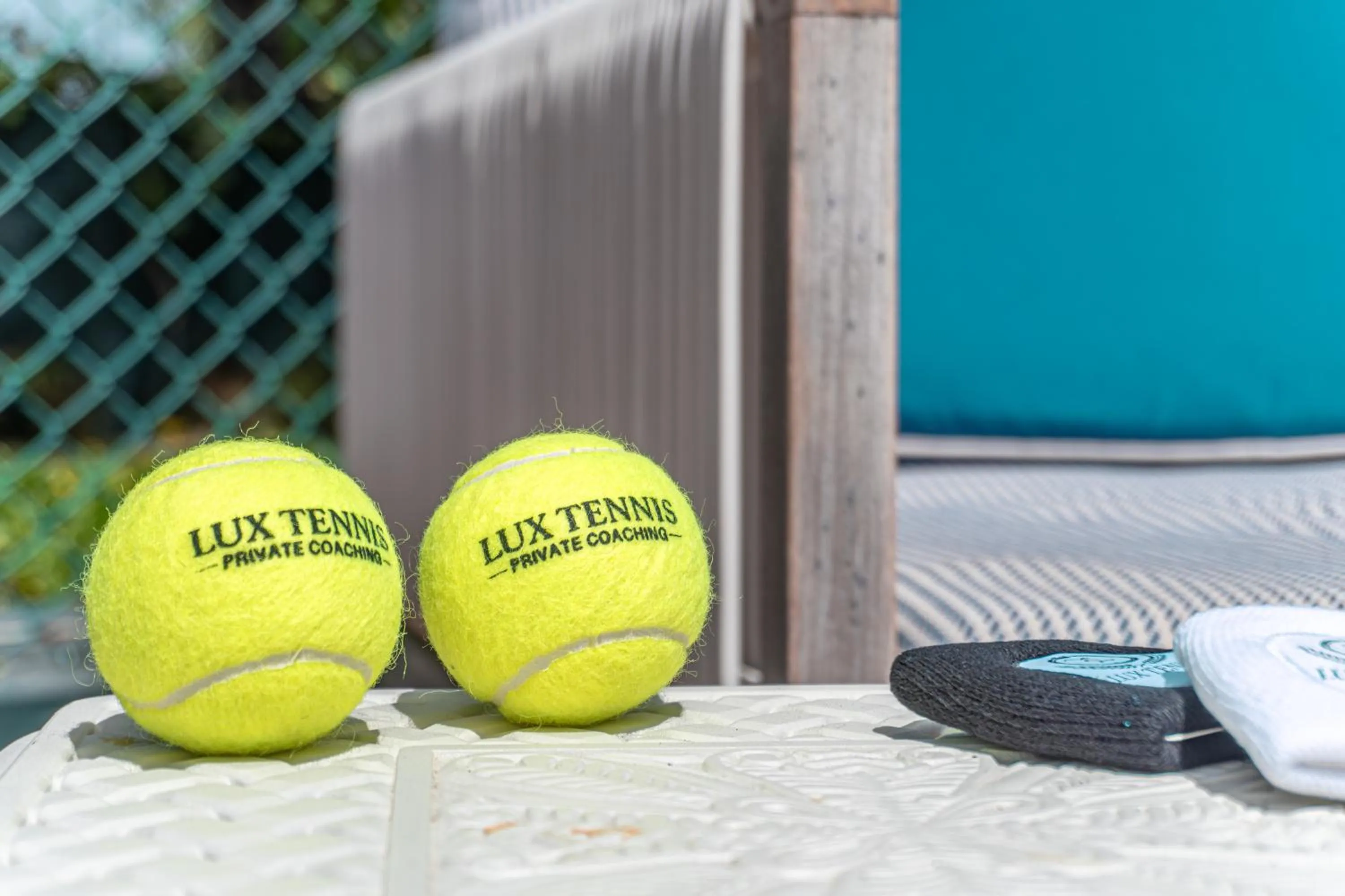 Tennis court in Elounda Peninsula Luxury Resort, Six Senses Spa