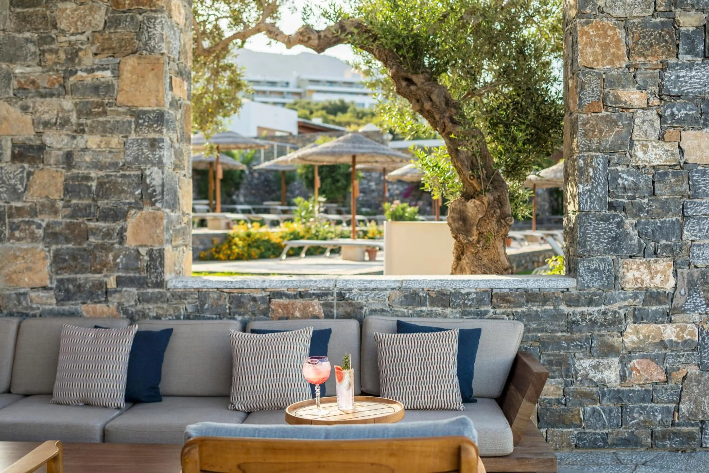 Lounge or bar in Elounda Peninsula Luxury Resort, Six Senses Spa