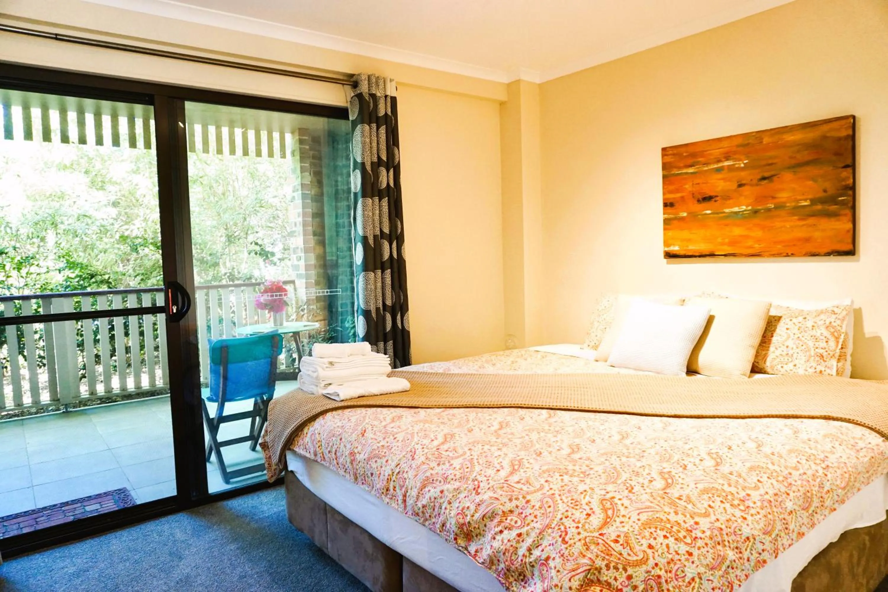 Bed in Cloudland Garden Oasis