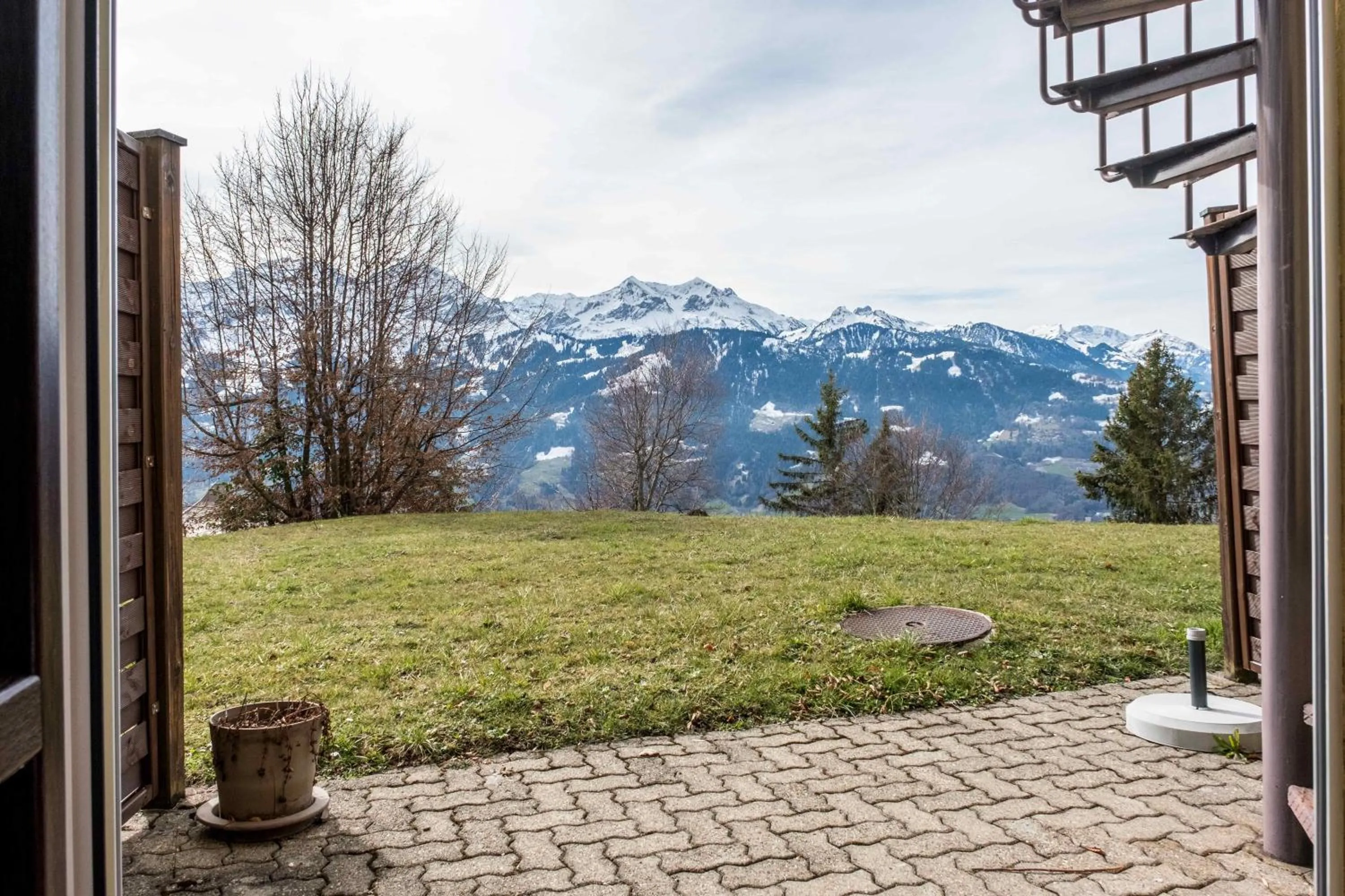 Mountain view in Apartment Alpenrose 2.5 mit Mitbenutzung SPA & Wellness - GRIWA RENT AG
