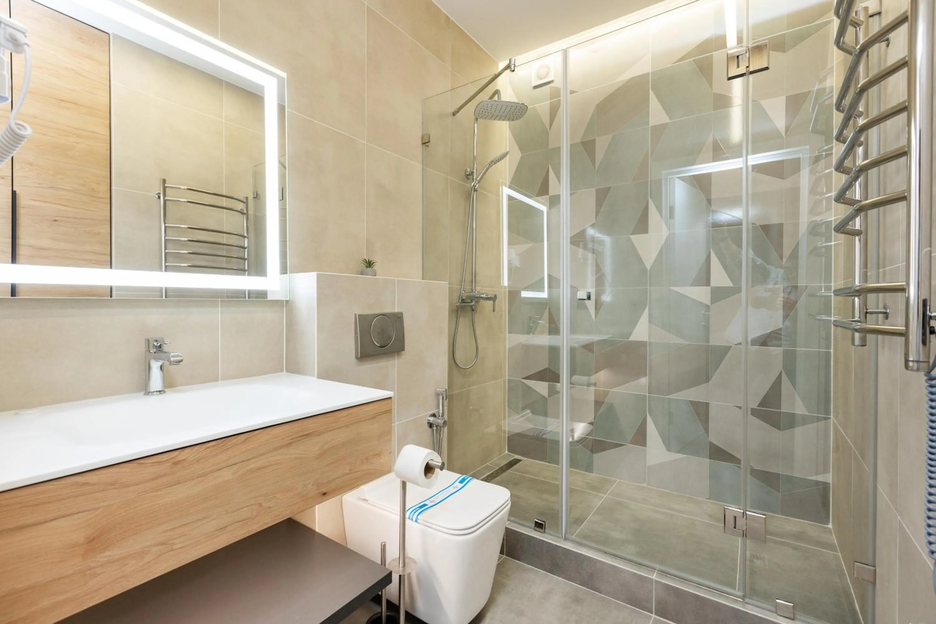 Superior Apartment with City View in Jam Apartments Miskevycha