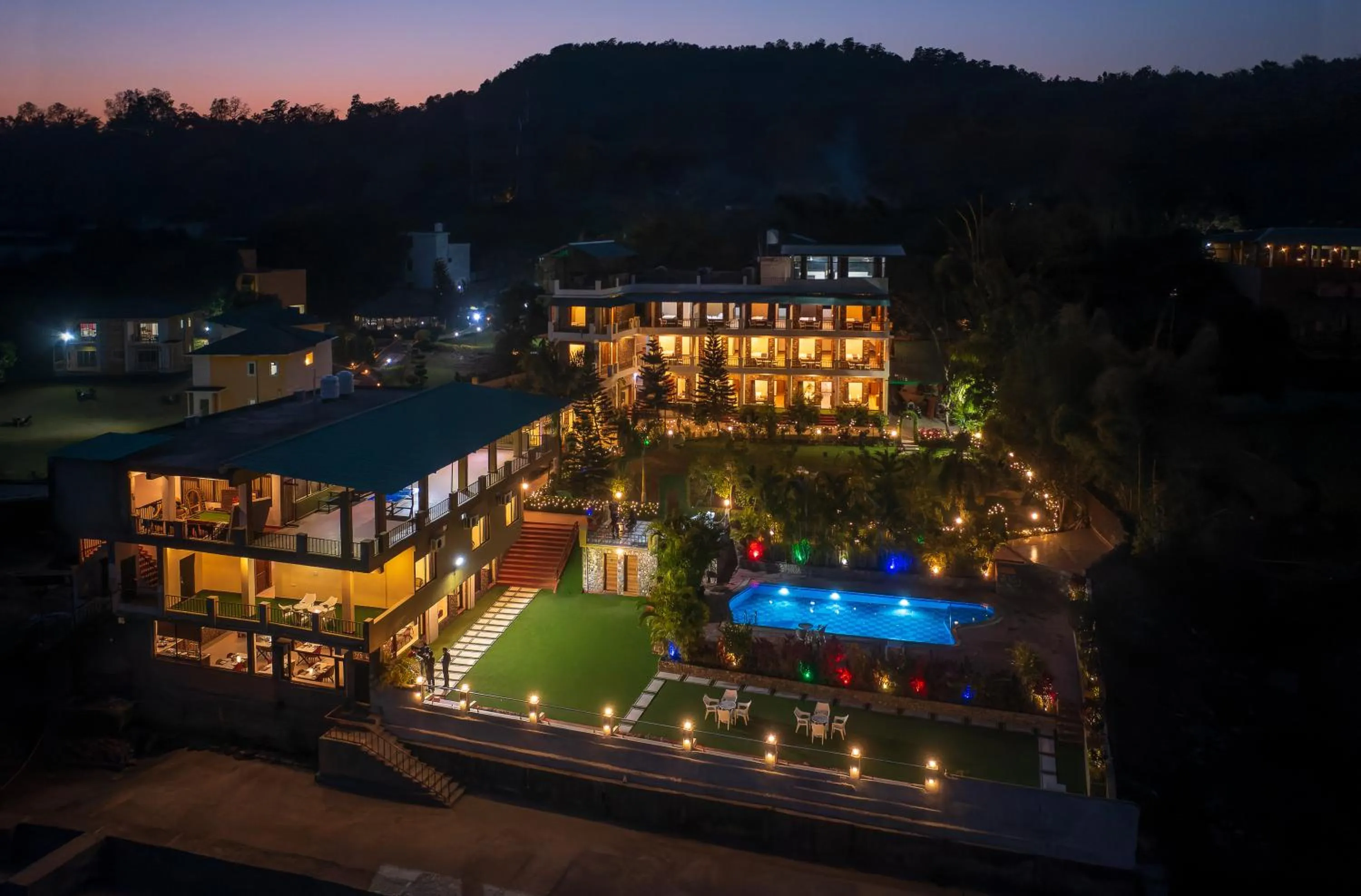 Property building in Dee Fellows Riverside Resort