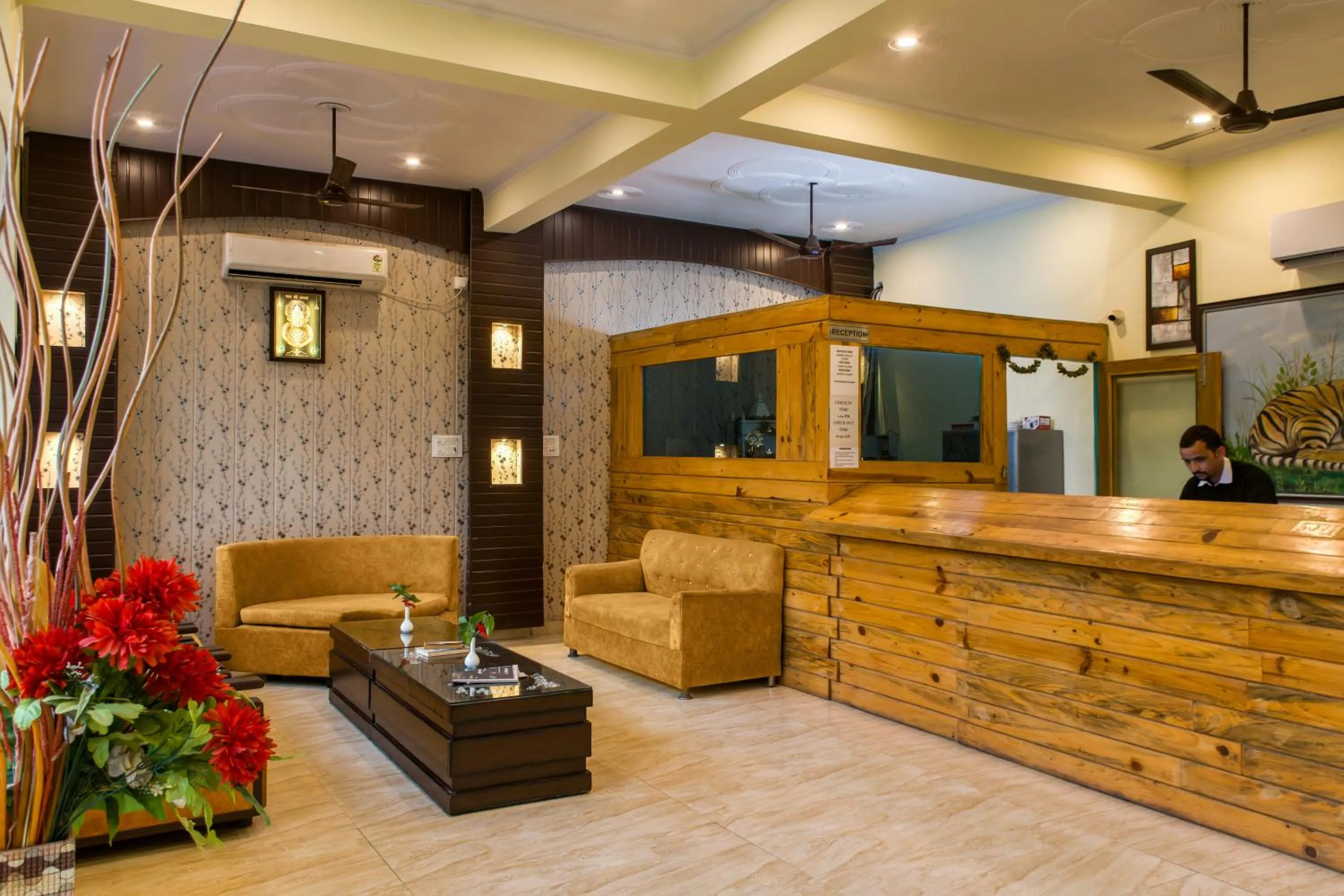 Lobby or reception in Dee Fellows Riverside Resort