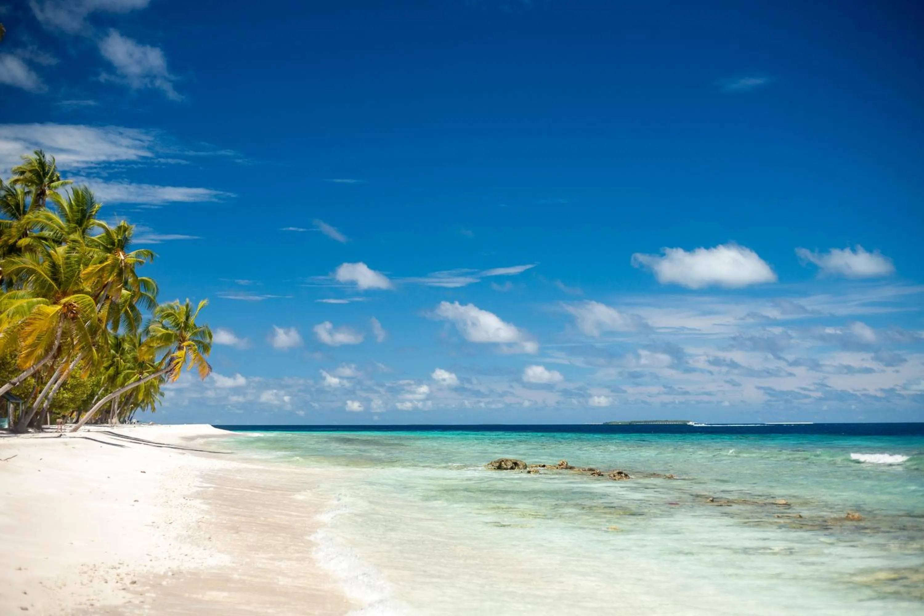 Beach in Dhonfulhafi Beach View
