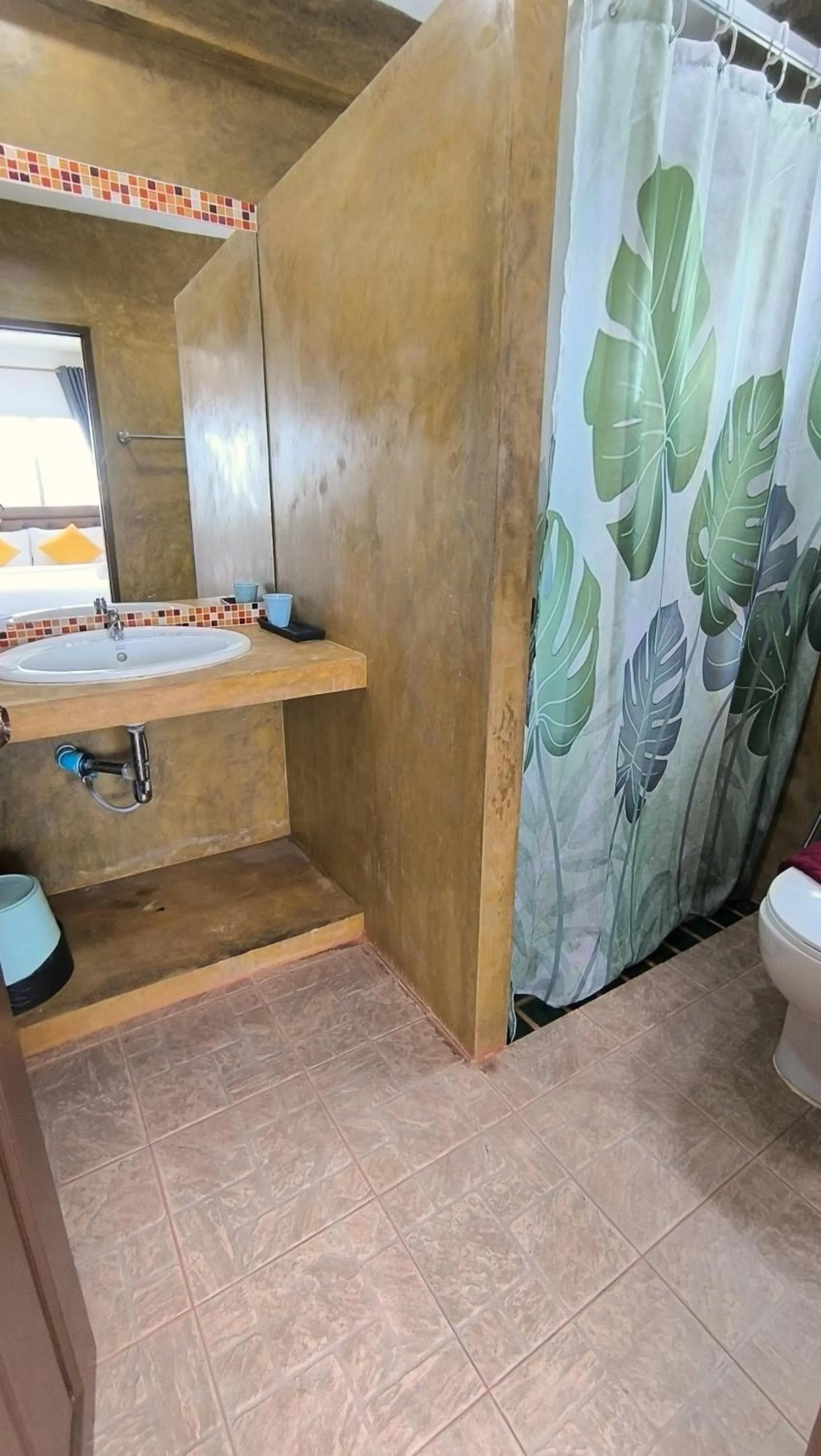 Bathroom in Southern Comfort Patong