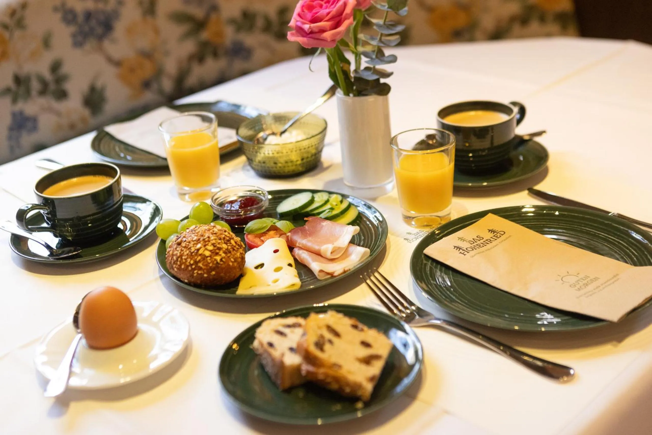 Breakfast in Das Hohenried