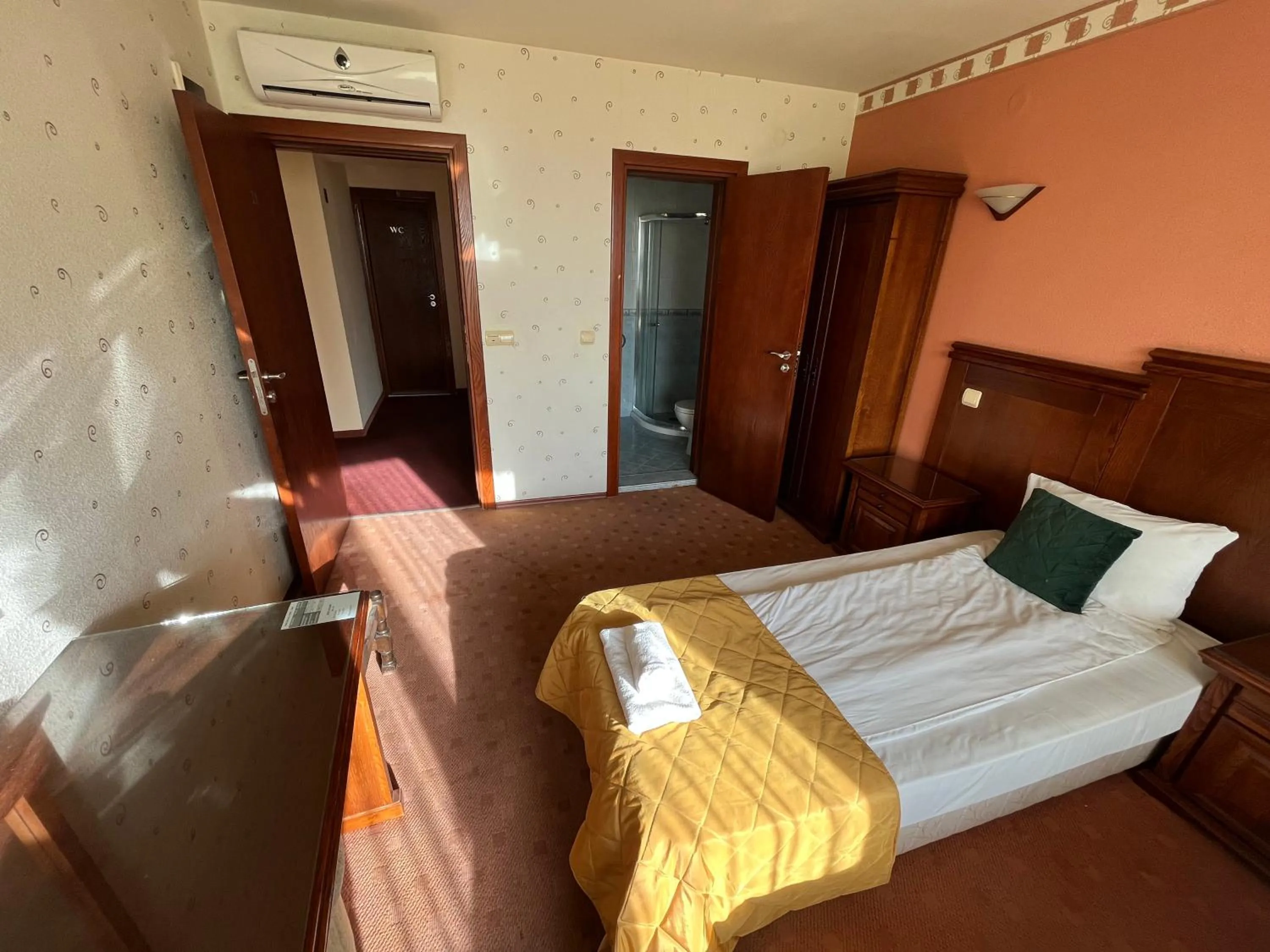 Bed in HOTEL BOLYARI