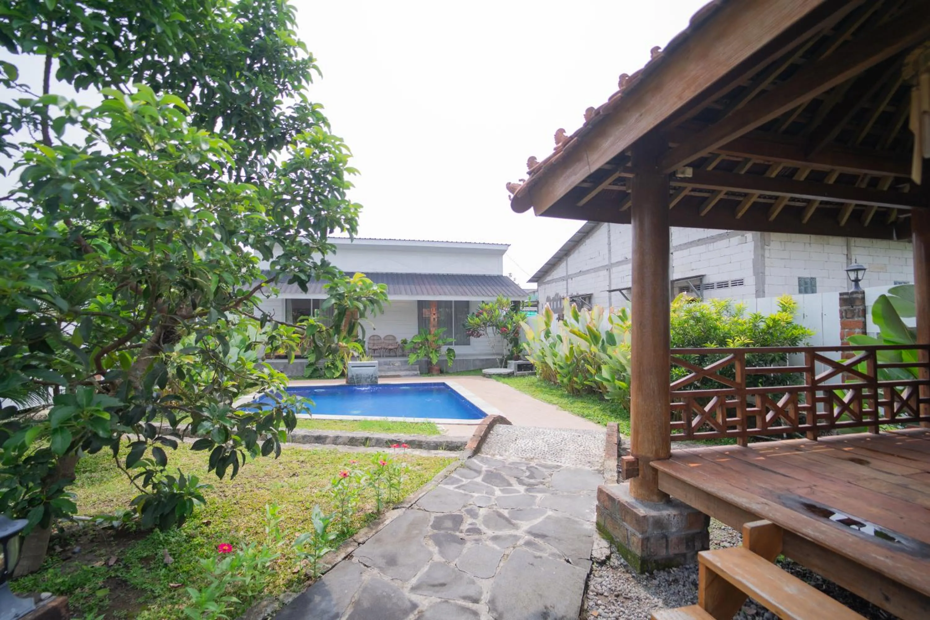 Property building in Villa Sawah Prambanan