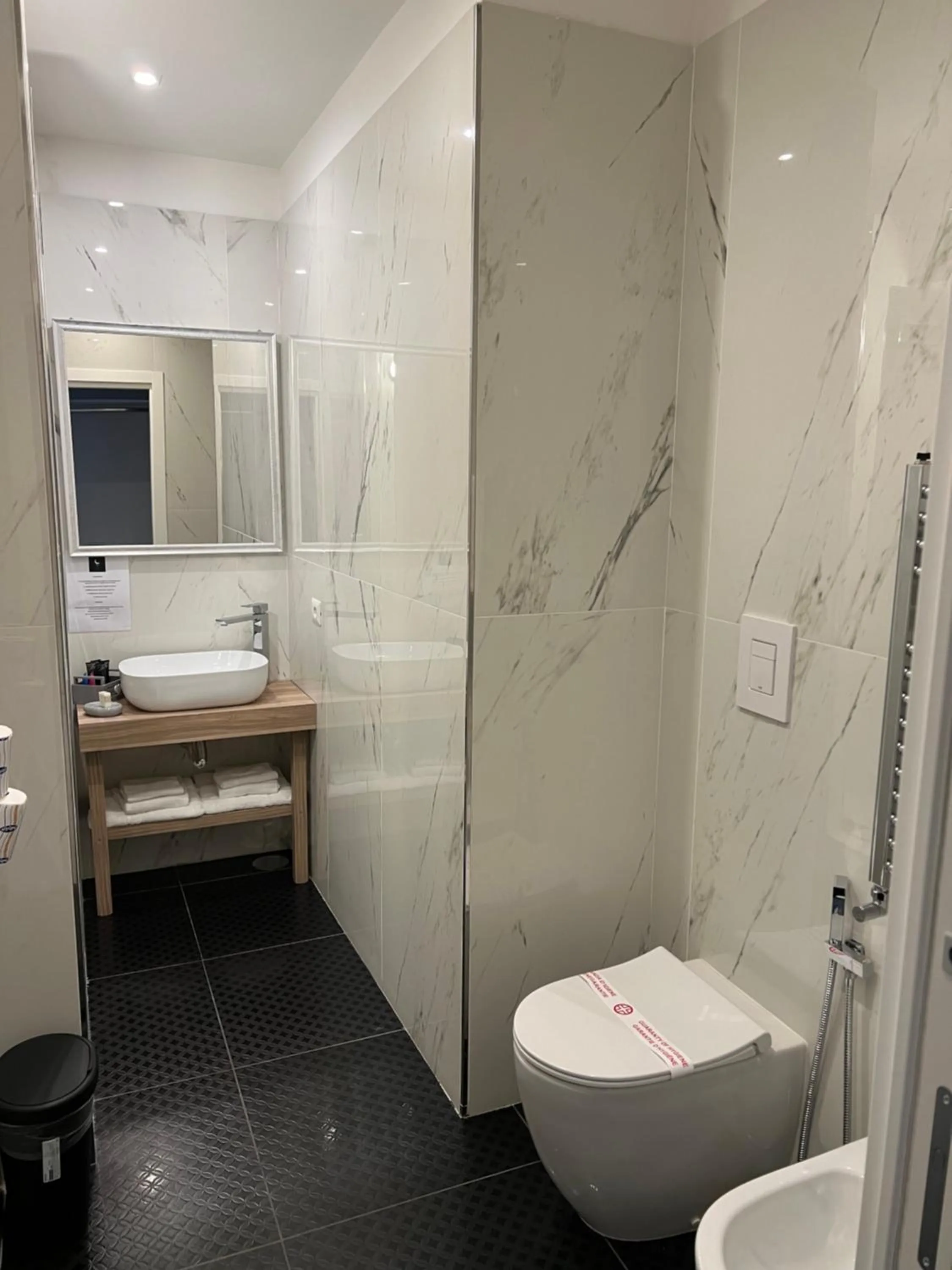 Bathroom in Luna Luxury Bed and Breakfast