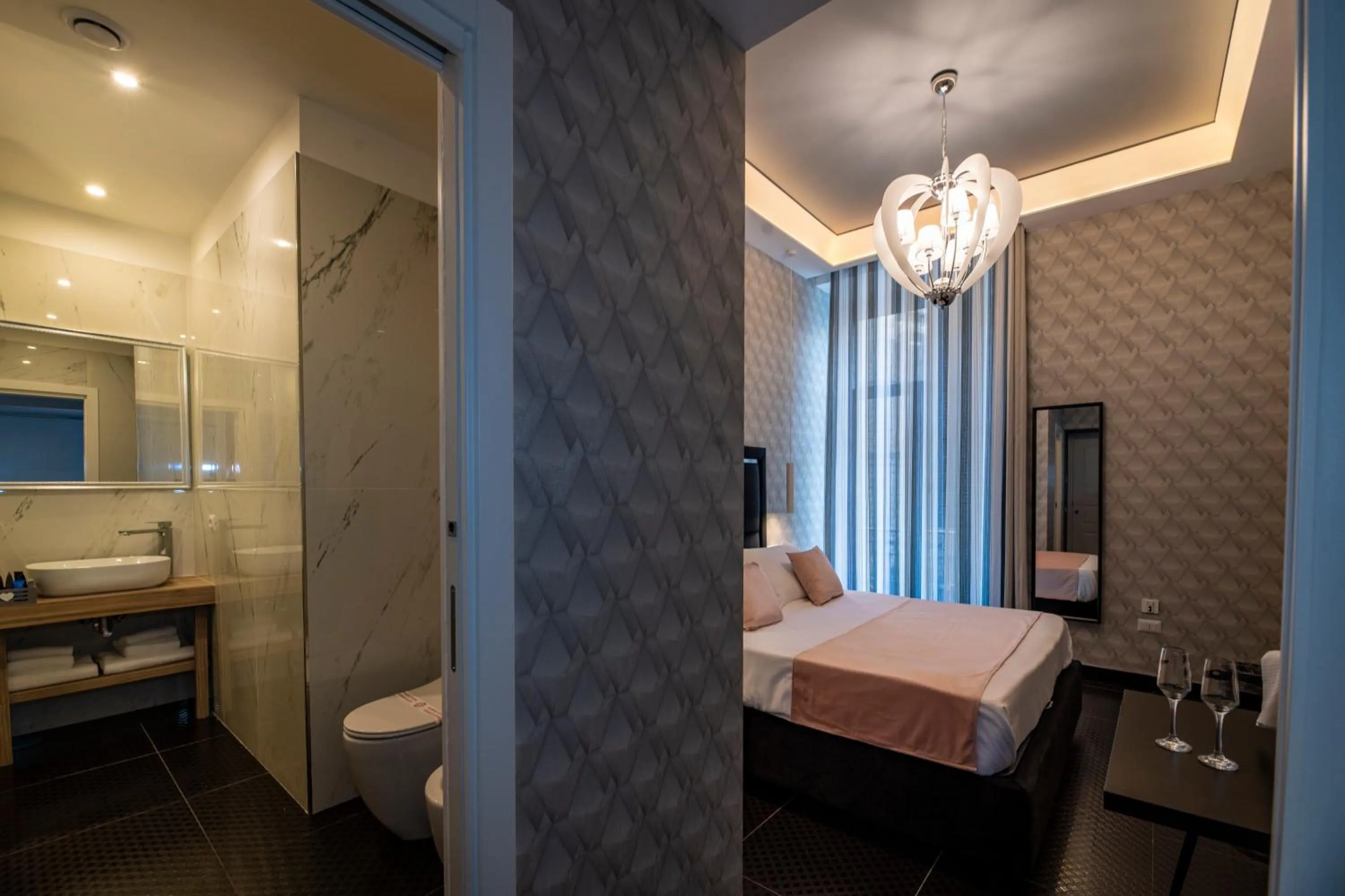 Photo of the whole room, Bed in Luna Luxury Bed and Breakfast