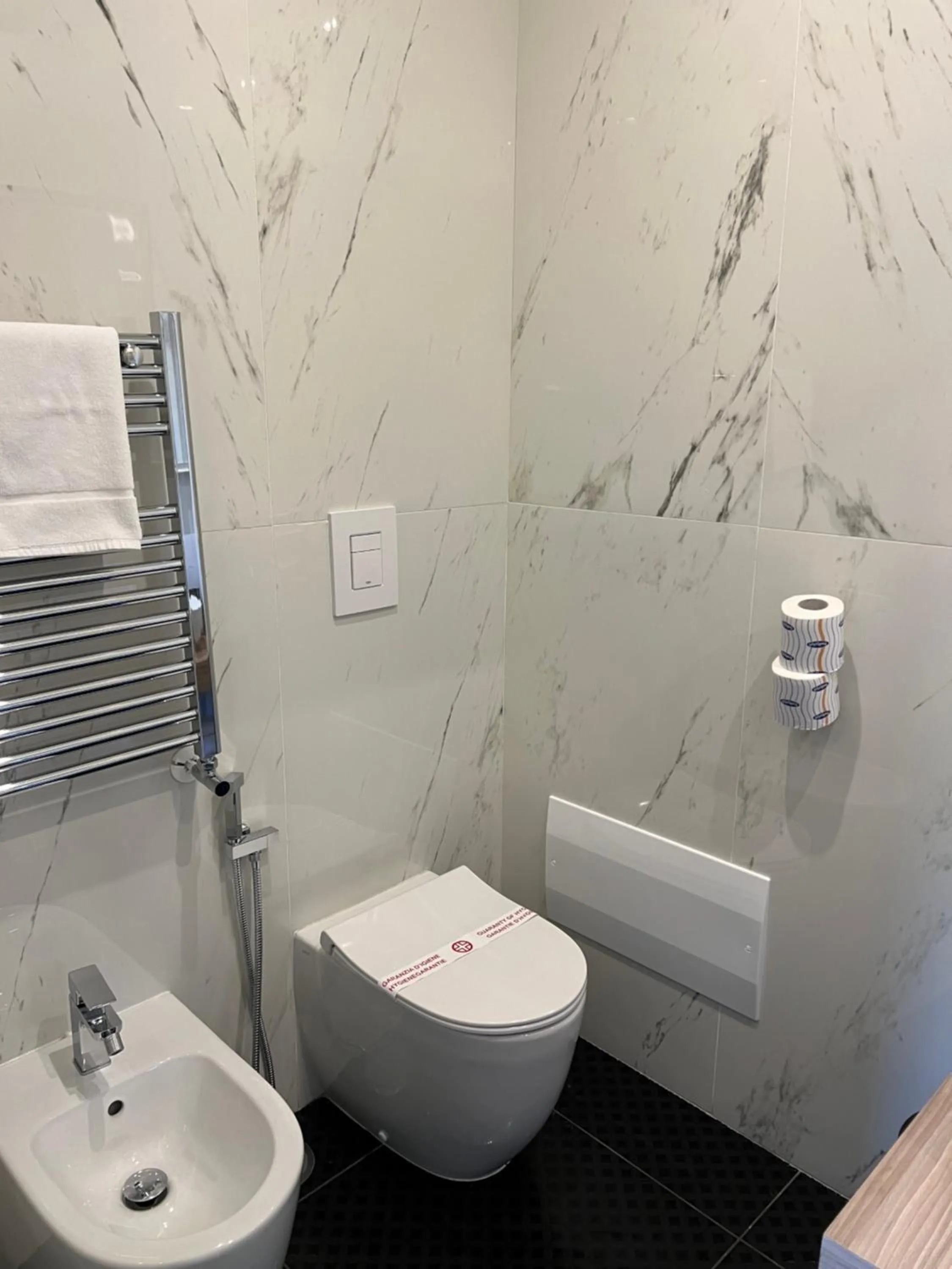 Bathroom in Luna Luxury Bed and Breakfast