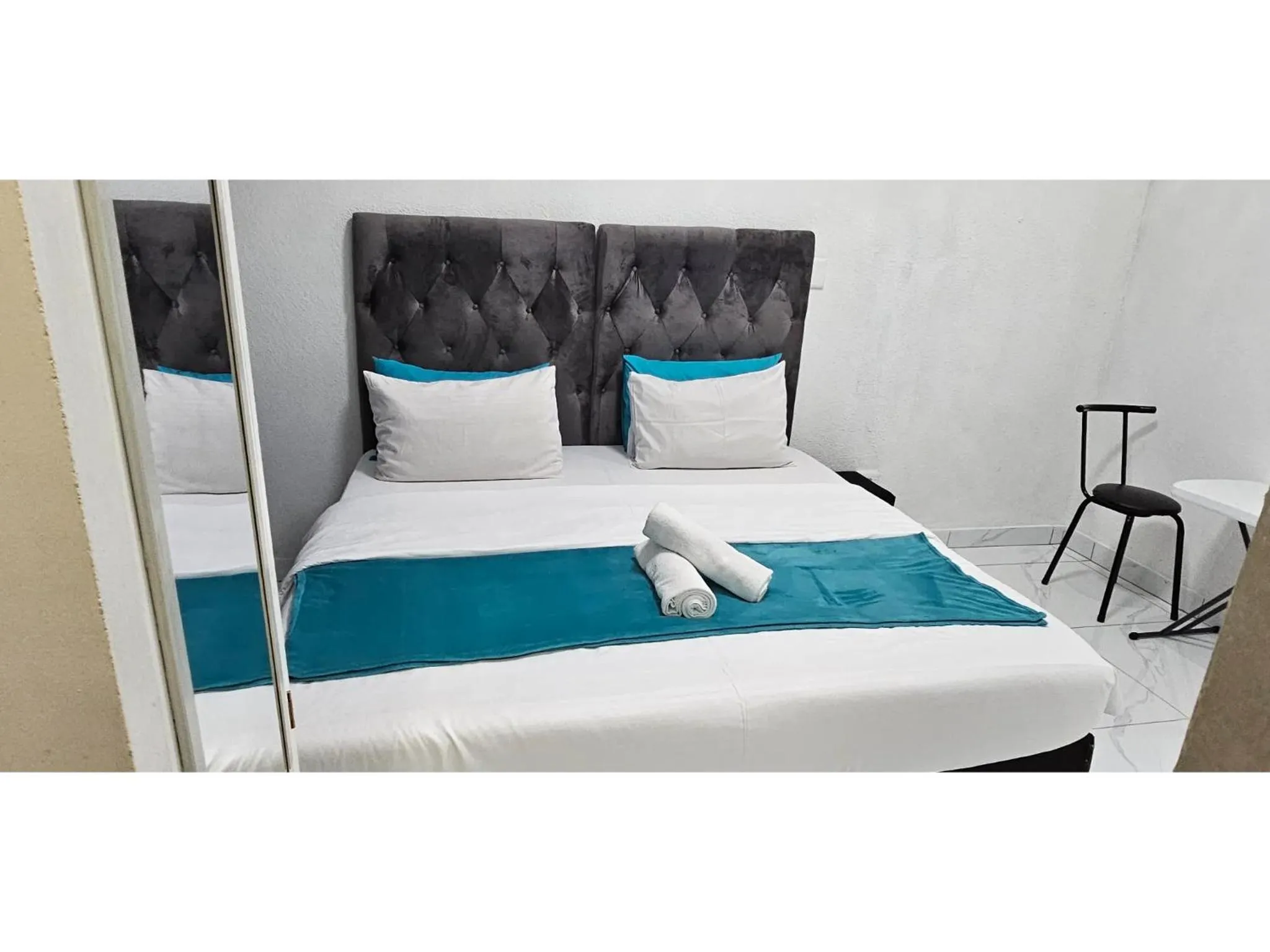 Bed in Goshen Lodge Fitzroy