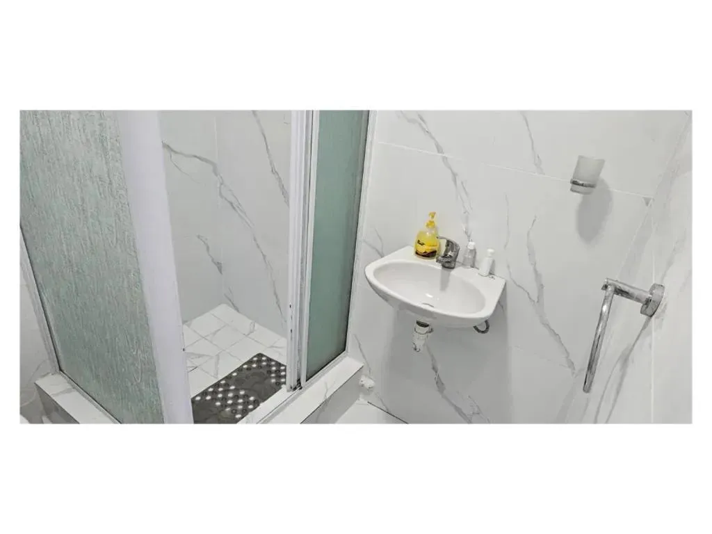 Kitchen or kitchenette in Goshen Lodge Fitzroy