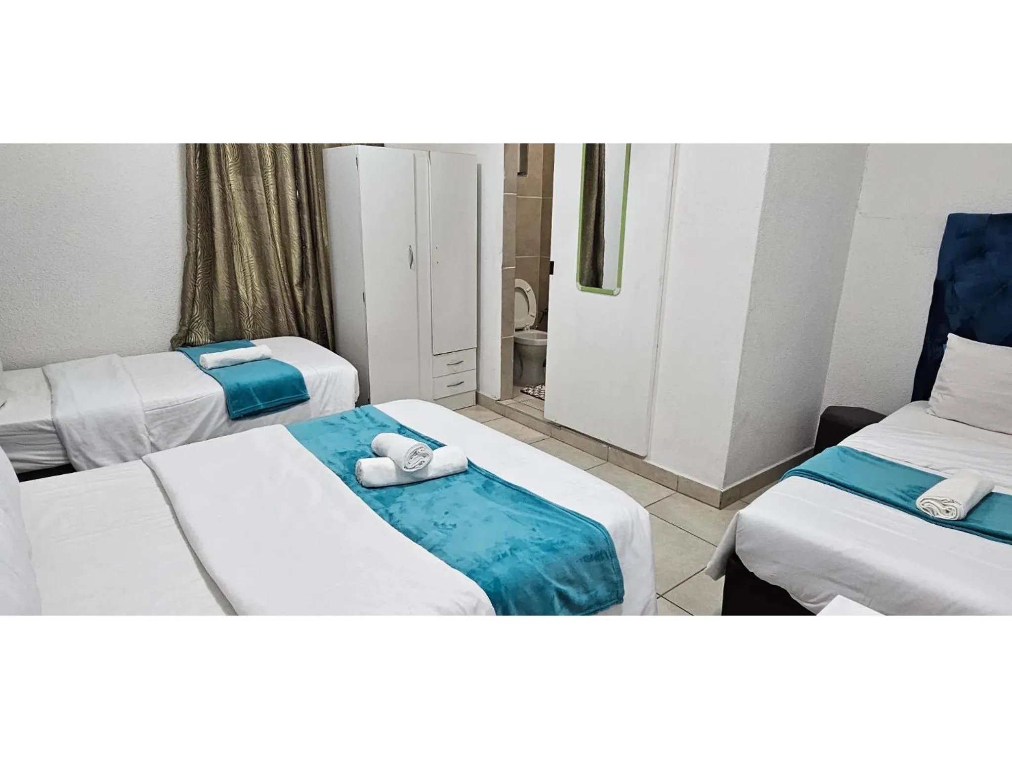 Bed in Goshen Lodge Fitzroy