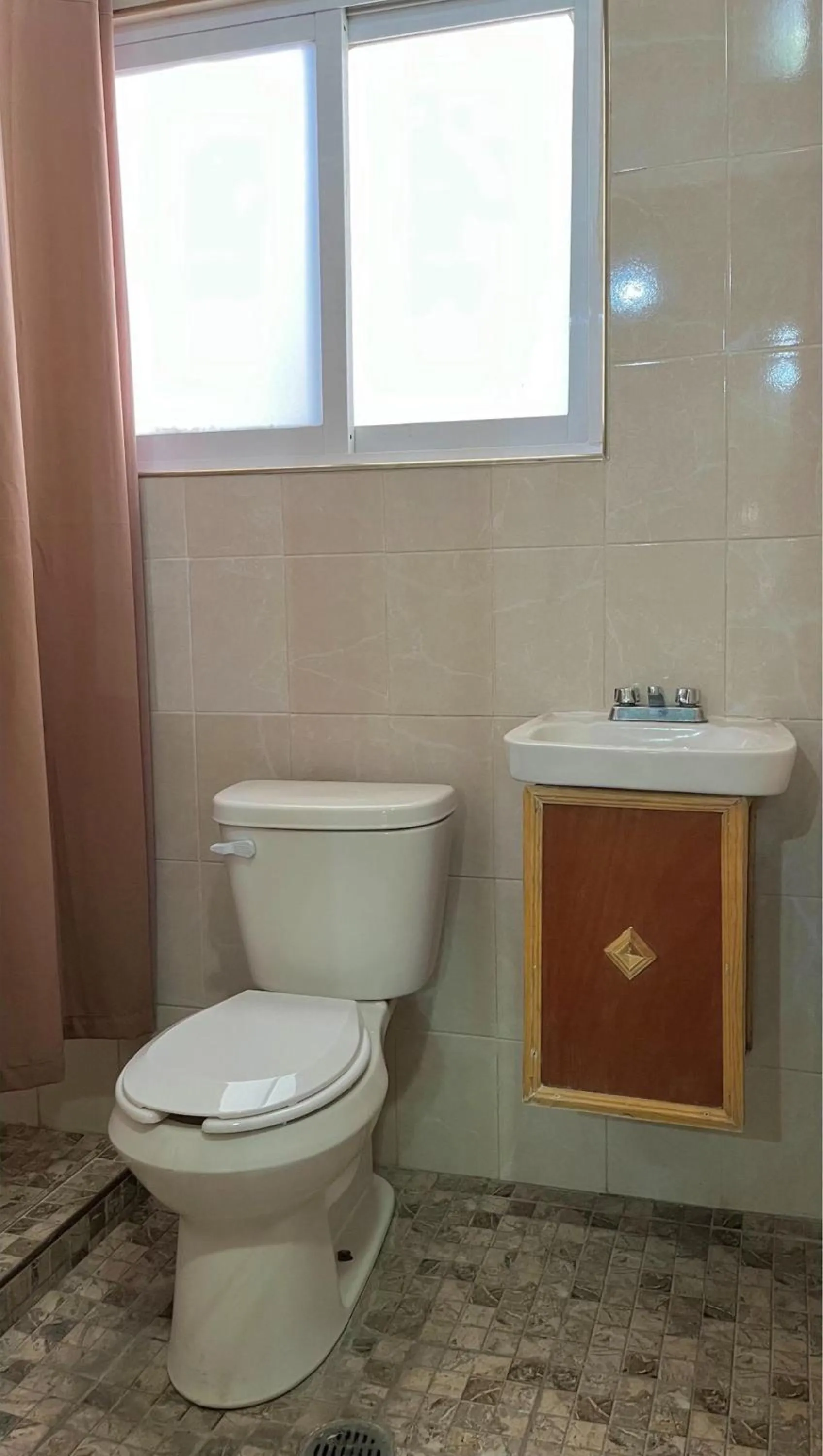 Bathroom in OYO Hotel Museo Carnaval