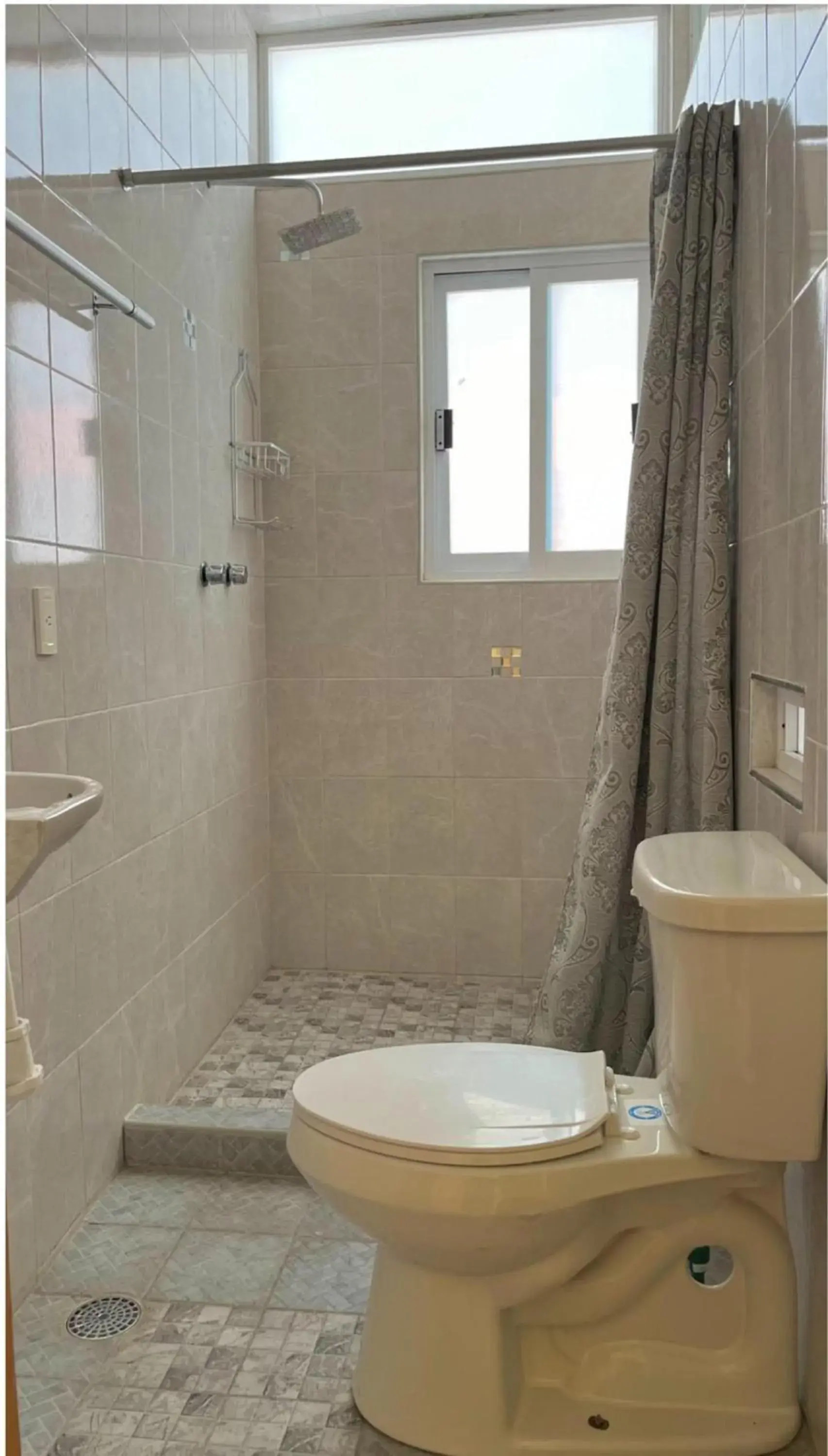 Bathroom in OYO Hotel Museo Carnaval Bathroom in OYO Hotel Museo Carnaval