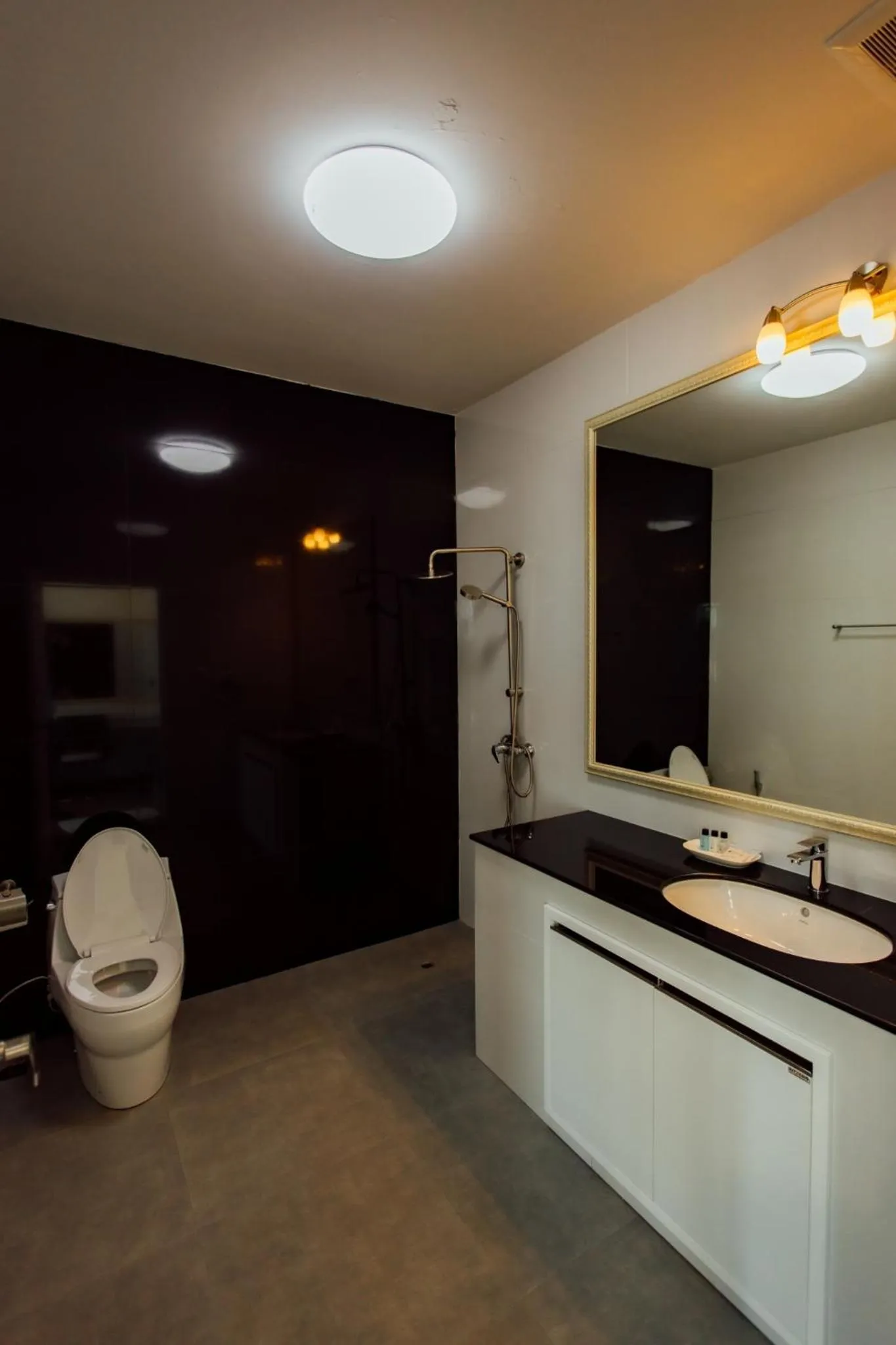 Toilet in KEPT Cabana เคปท์ คาบานา