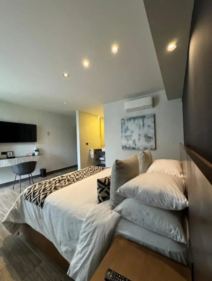 Bedroom, Bed in Esplendor by Wyndham San Luis Potosi