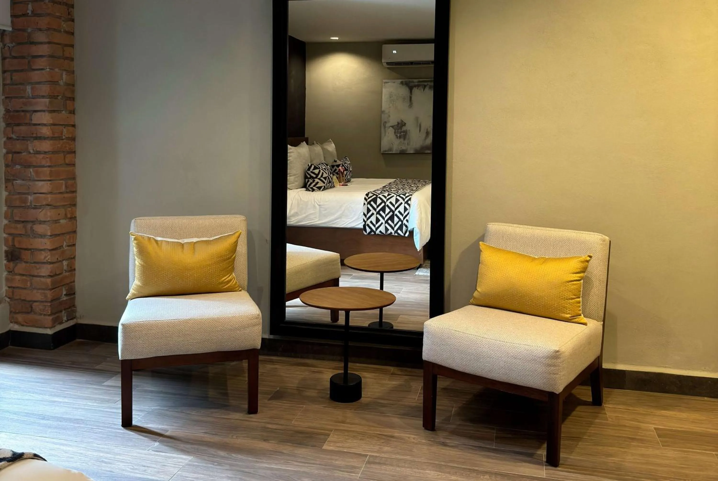 Photo of the whole room in Esplendor by Wyndham San Luis Potosi