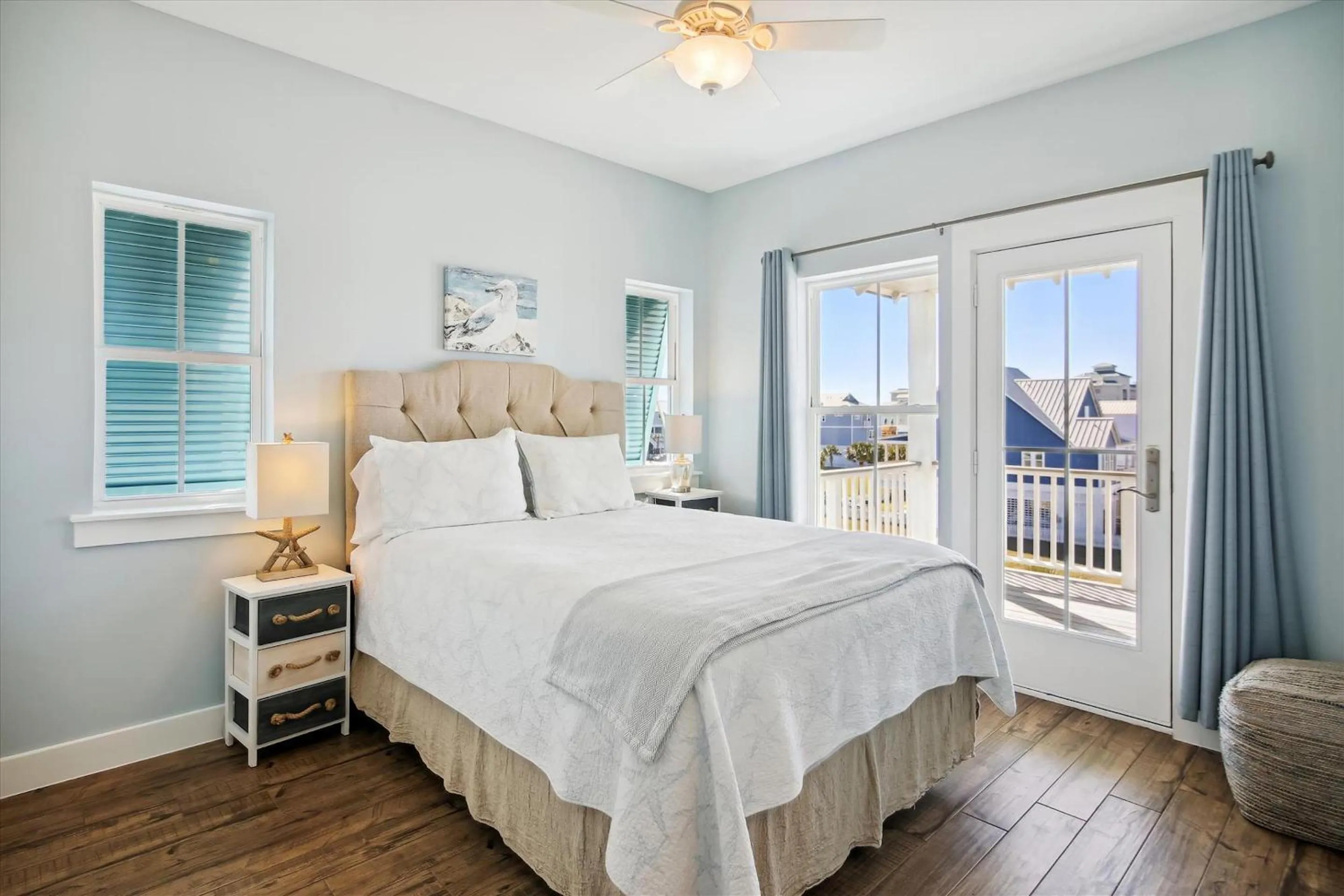 Property building, Bed in Key West