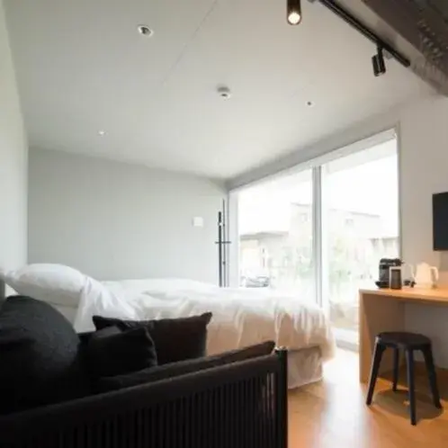 Twin Room with Shower - single occupancy in arita huis Twin Room with Shower - single occupancy in arita huis