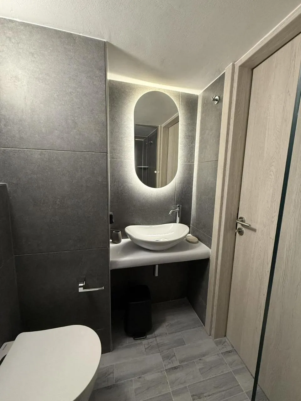 Bathroom in Dilion Hotel