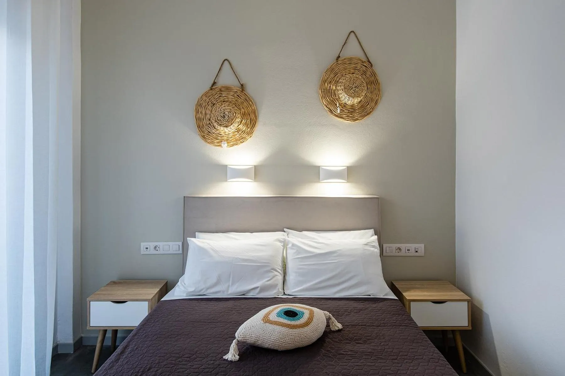 Photo of the whole room, Bed in Dilion Hotel