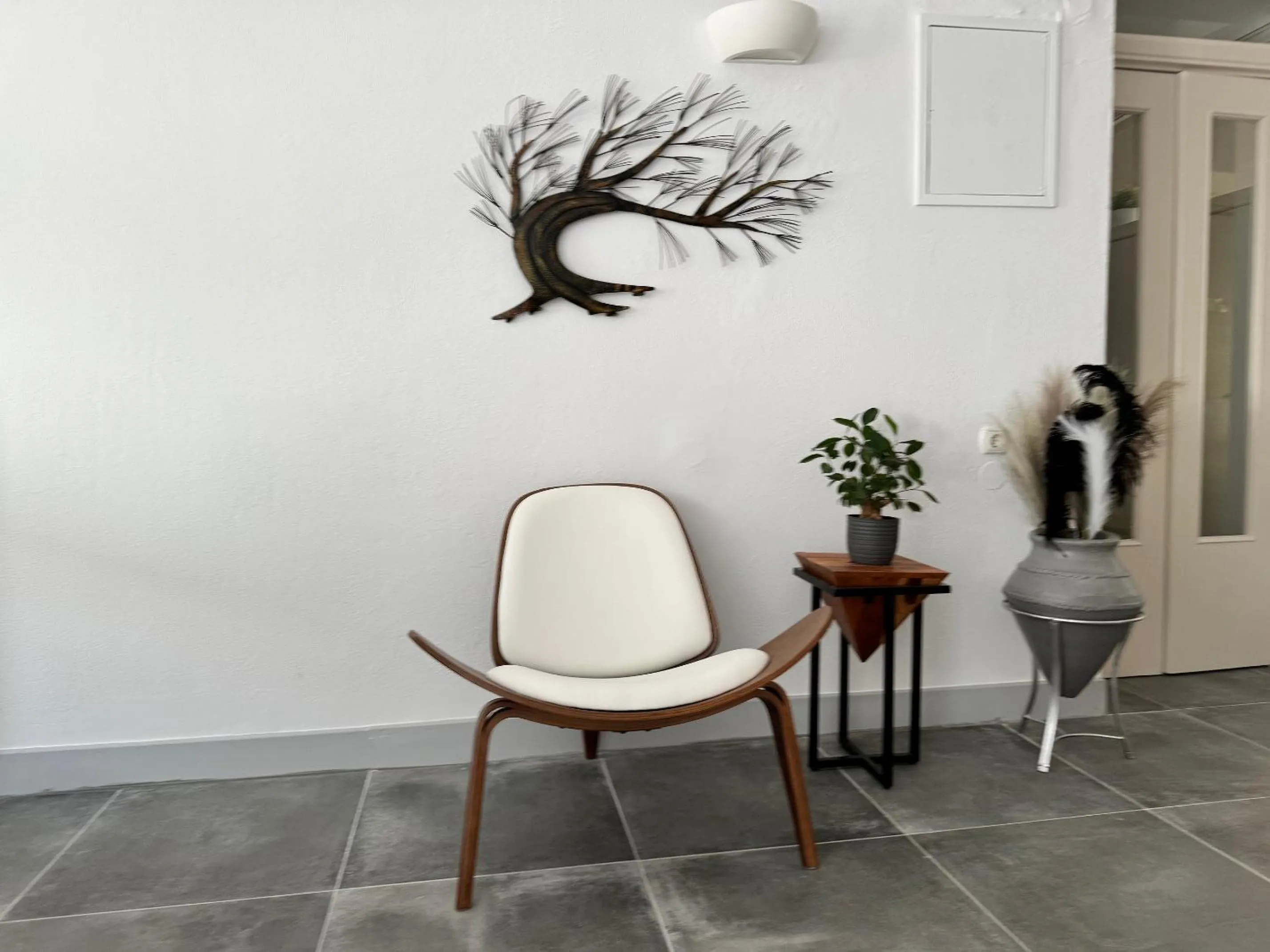 Seating area in Dilion Hotel