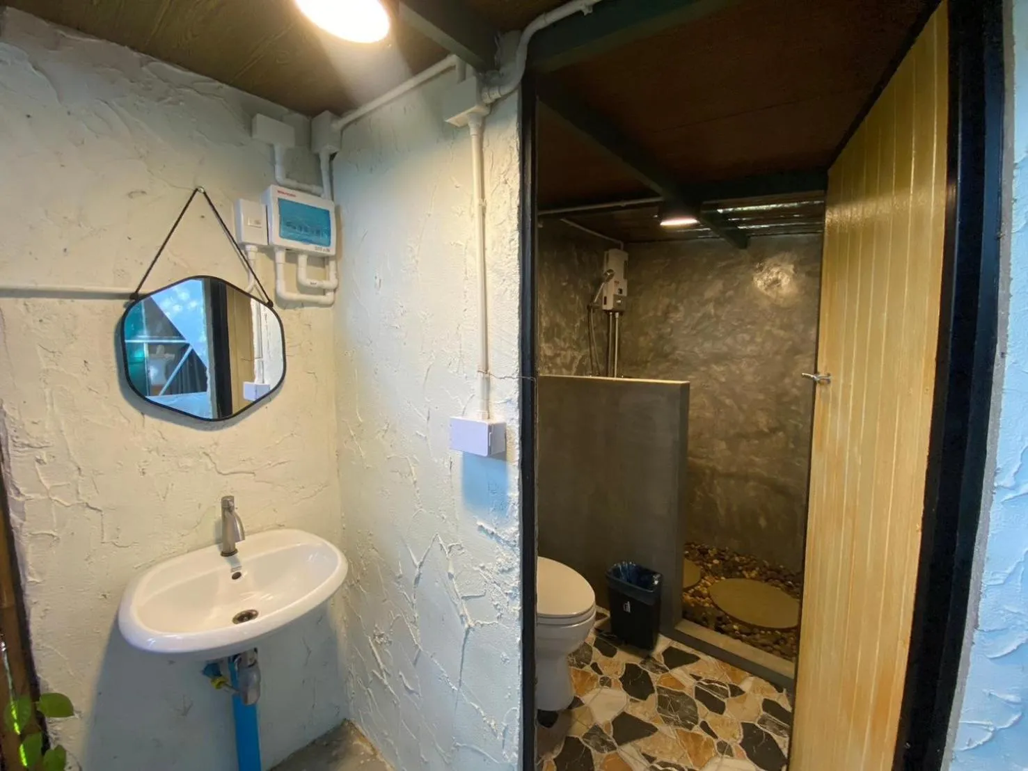 Toilet in Baan Nai Baan Nok Resort