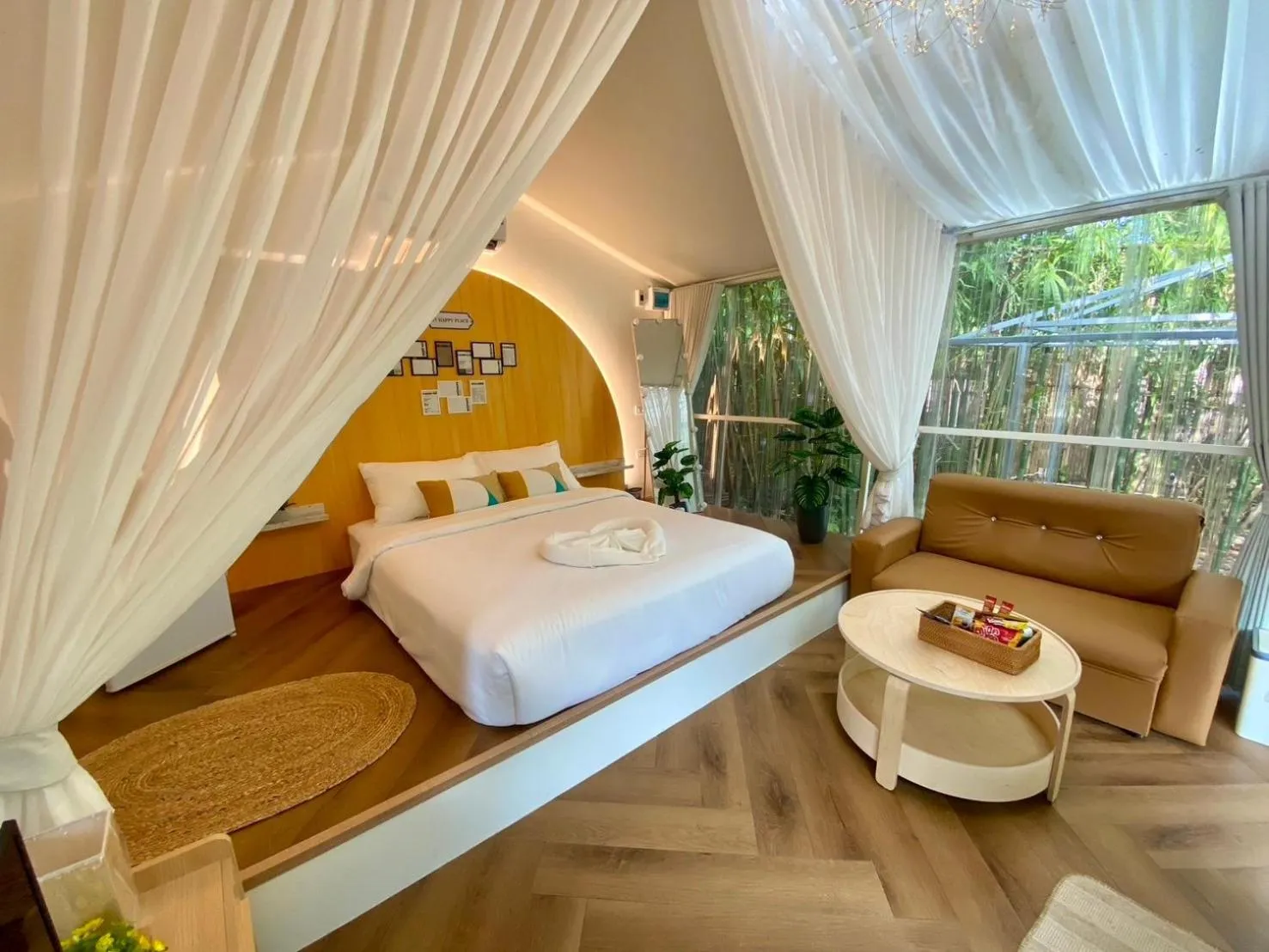 Bed in Baan Nai Baan Nok Resort