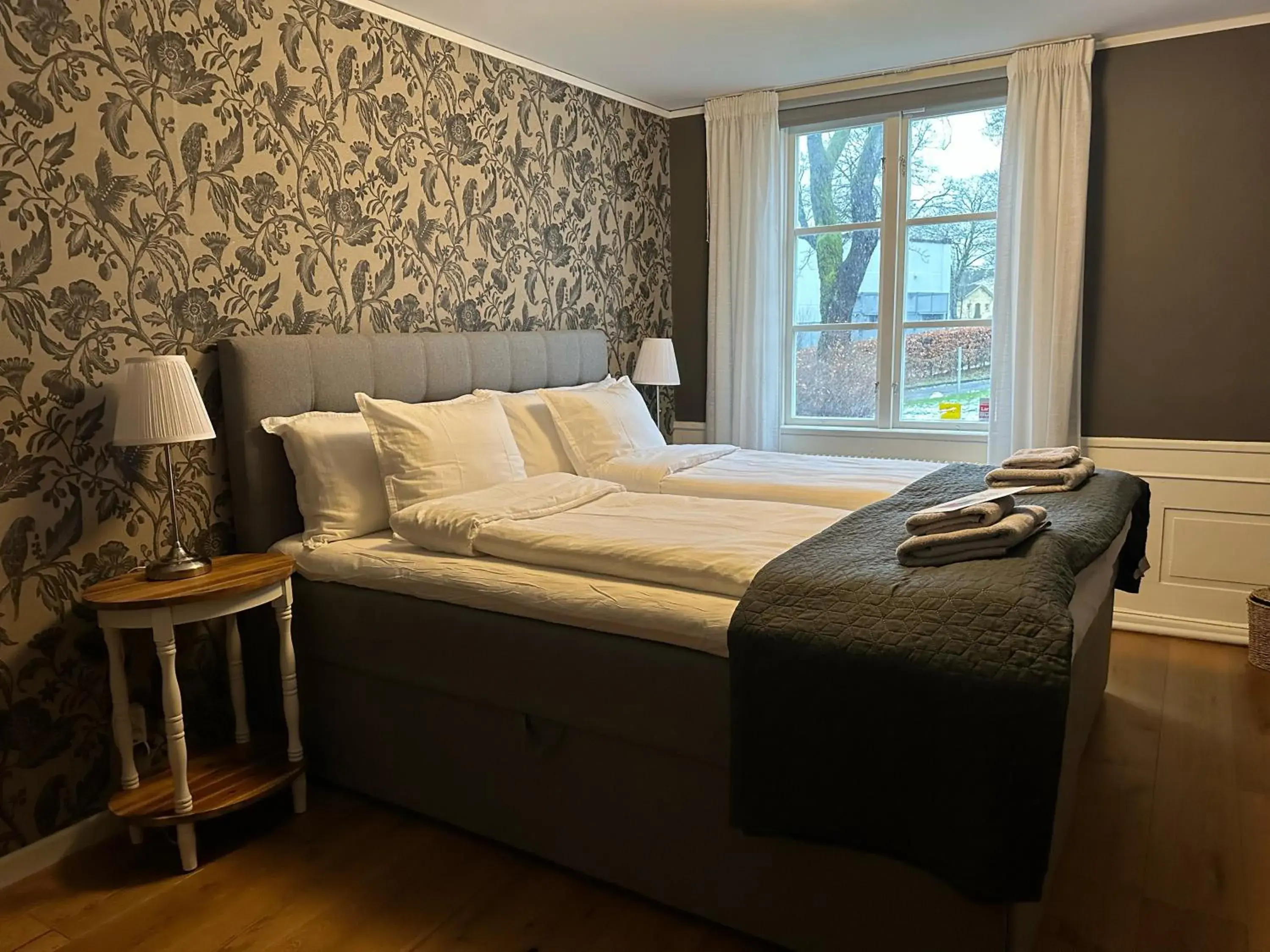 Double Room with Shared Bathroom - single occupancy in Kinna Bed & Breakfast Double Room with Shared Bathroom - single occupancy in Kinna Bed & Breakfast